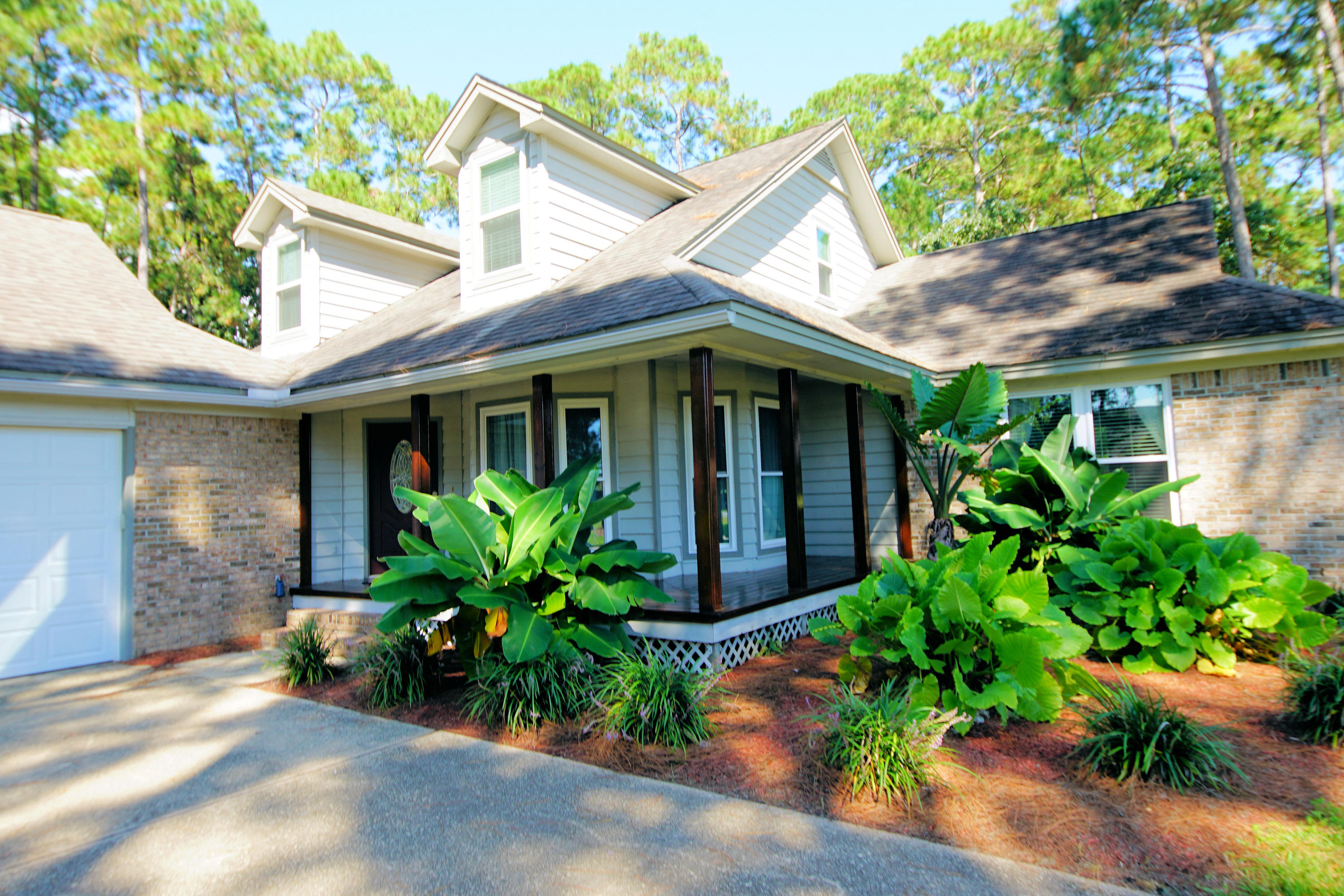 DOLPHIN POINT ESTATES - Residential