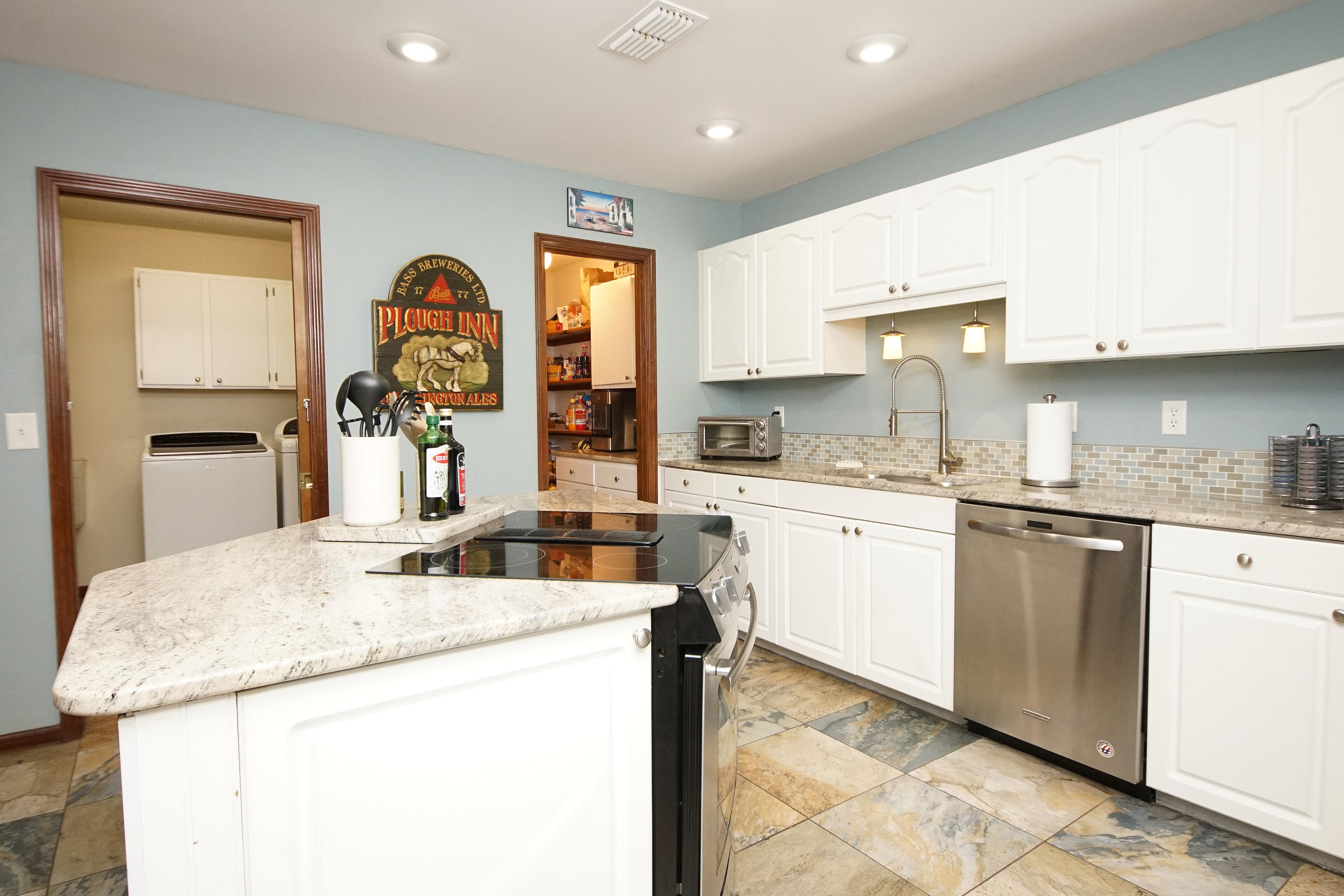 DOLPHIN POINT ESTATES - Residential