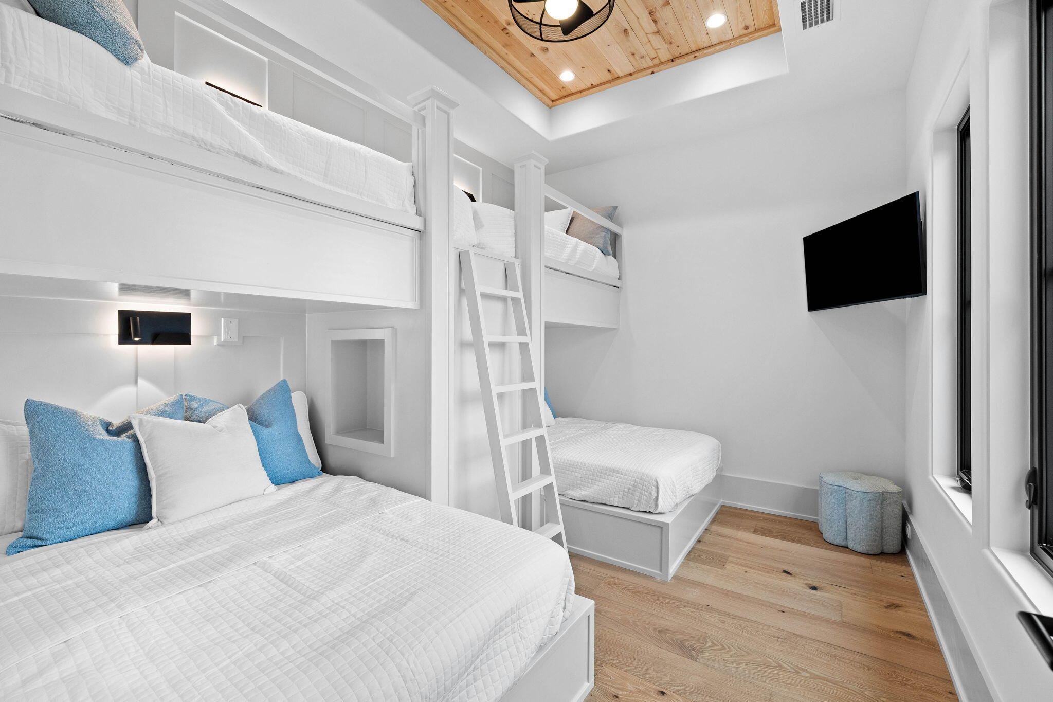 SWEET BAY - Residential