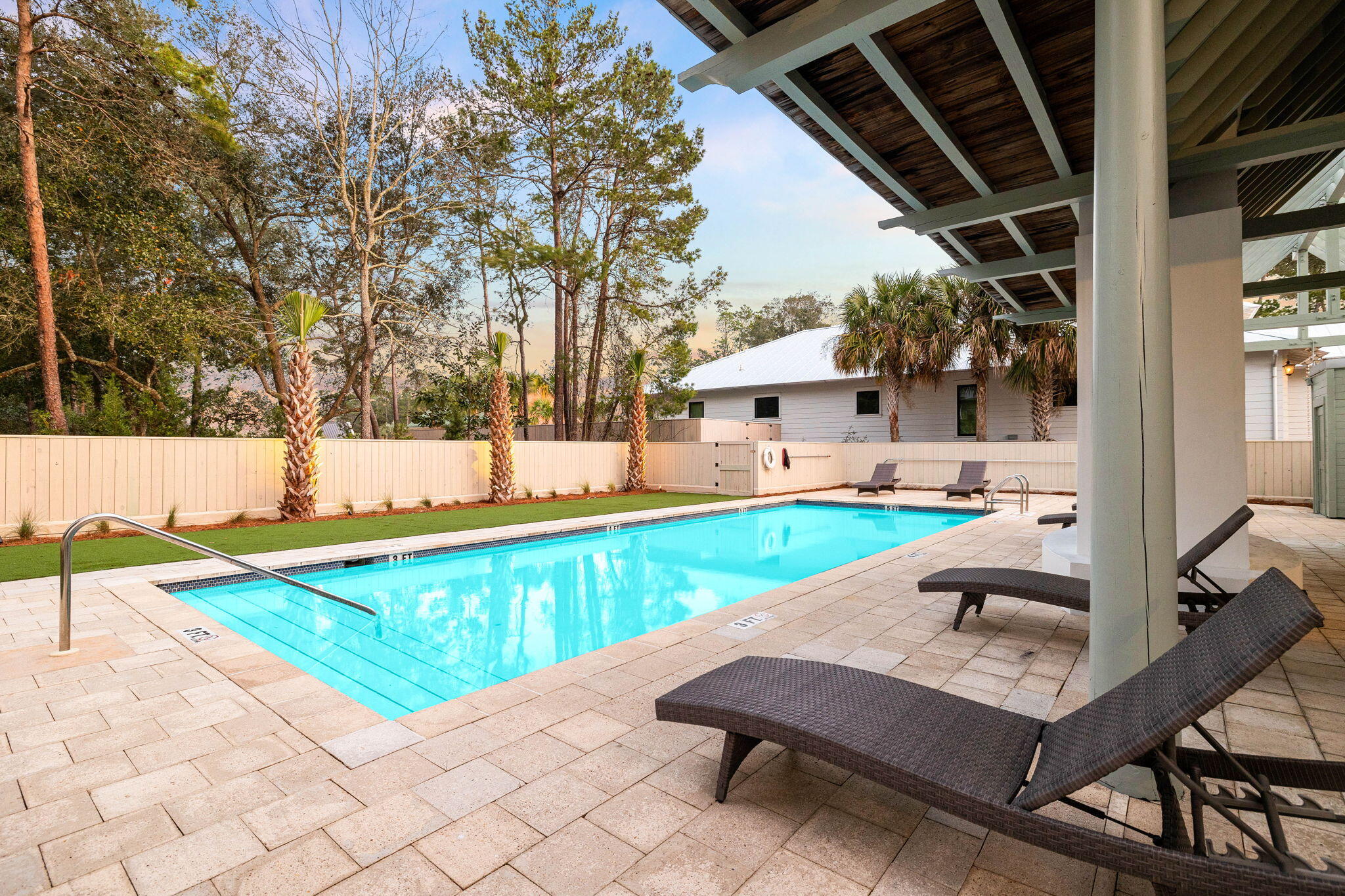 SWEET BAY - Residential
