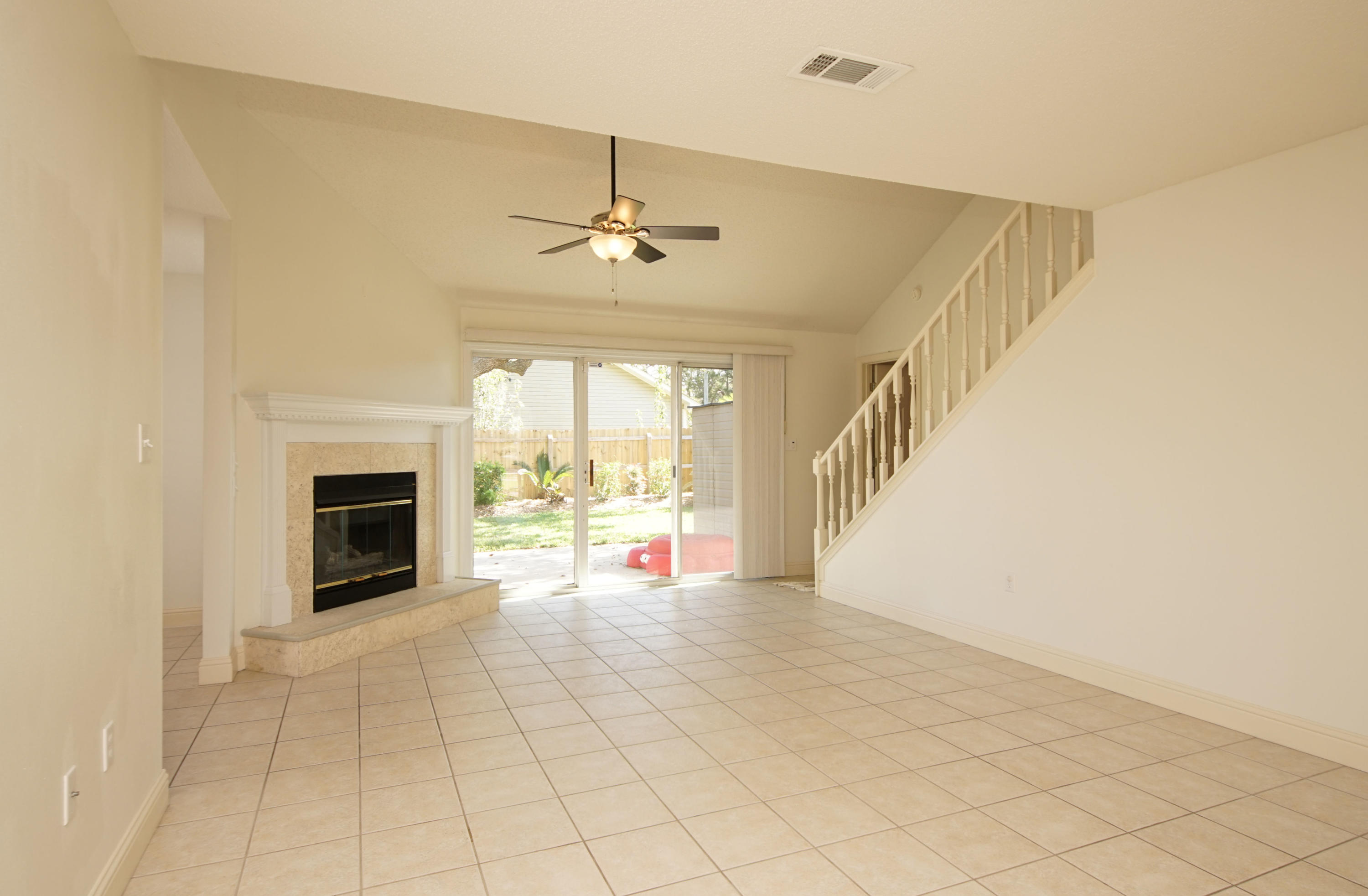 PALM HARBOR MARINA - Residential Lease