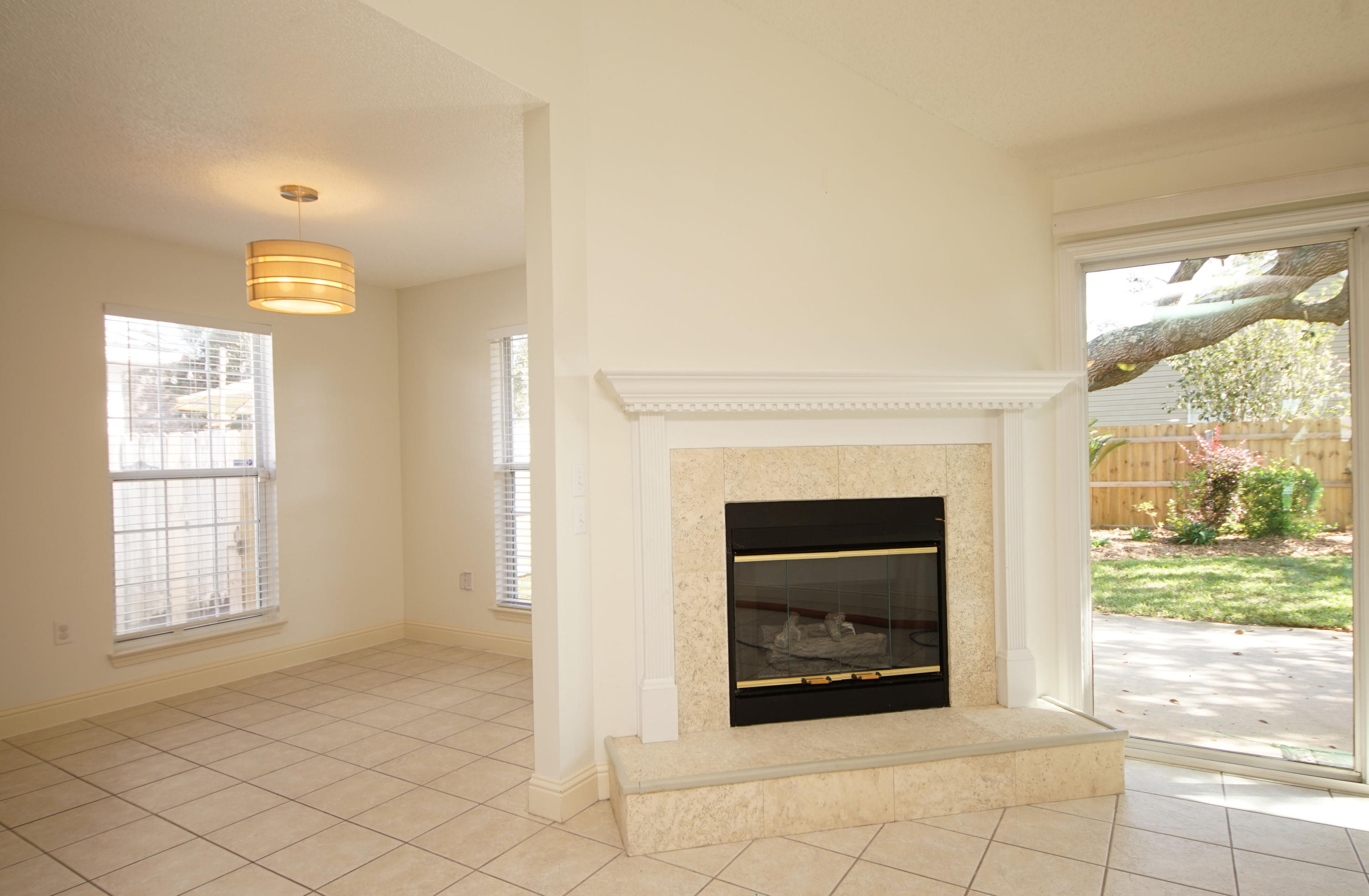 PALM HARBOR MARINA - Residential Lease
