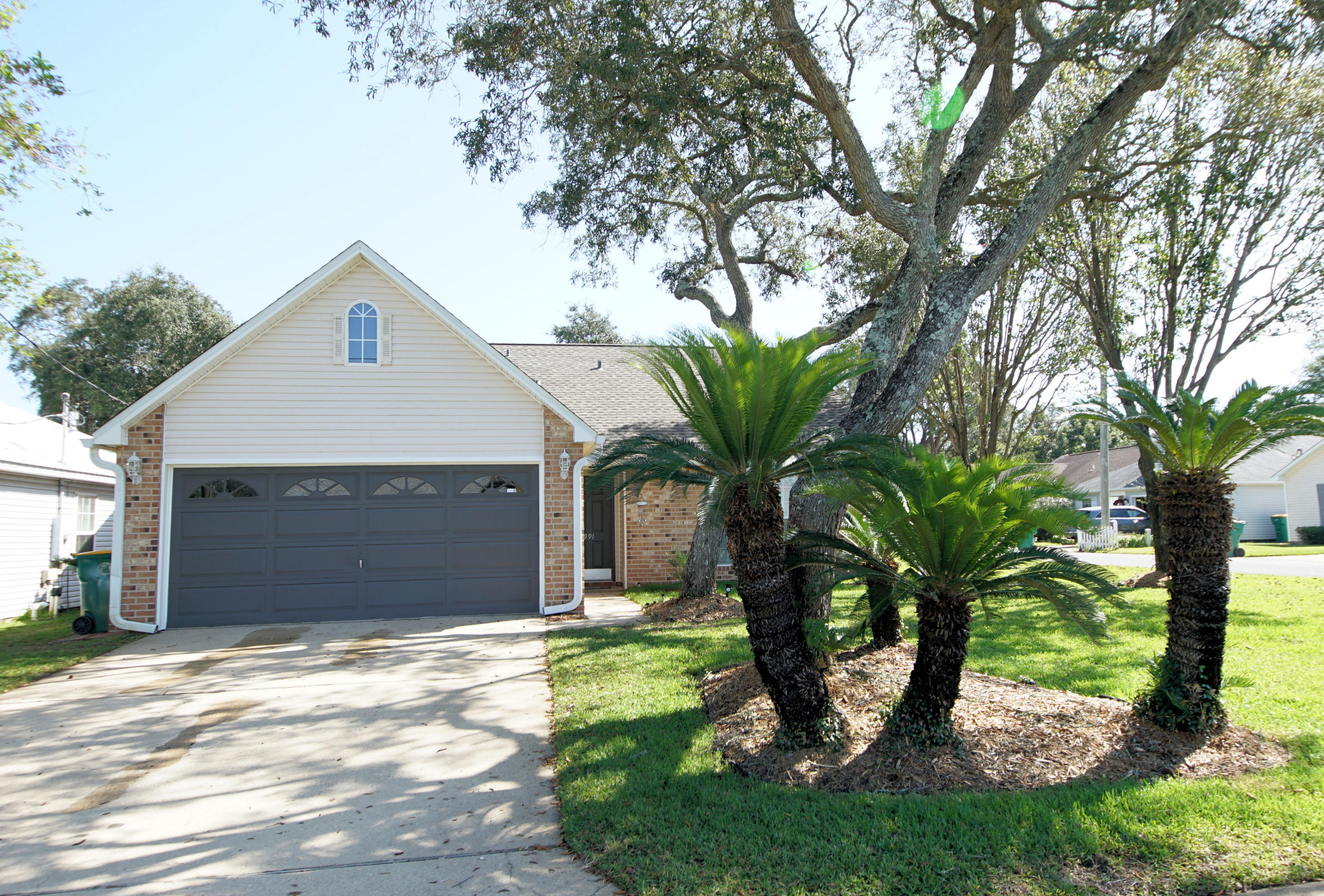 PALM HARBOR MARINA - Residential Lease