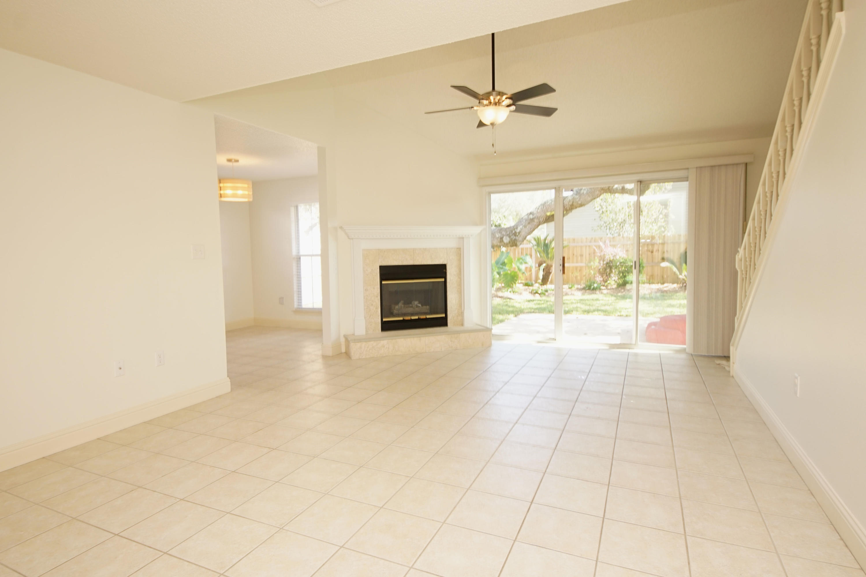 PALM HARBOR MARINA - Residential Lease