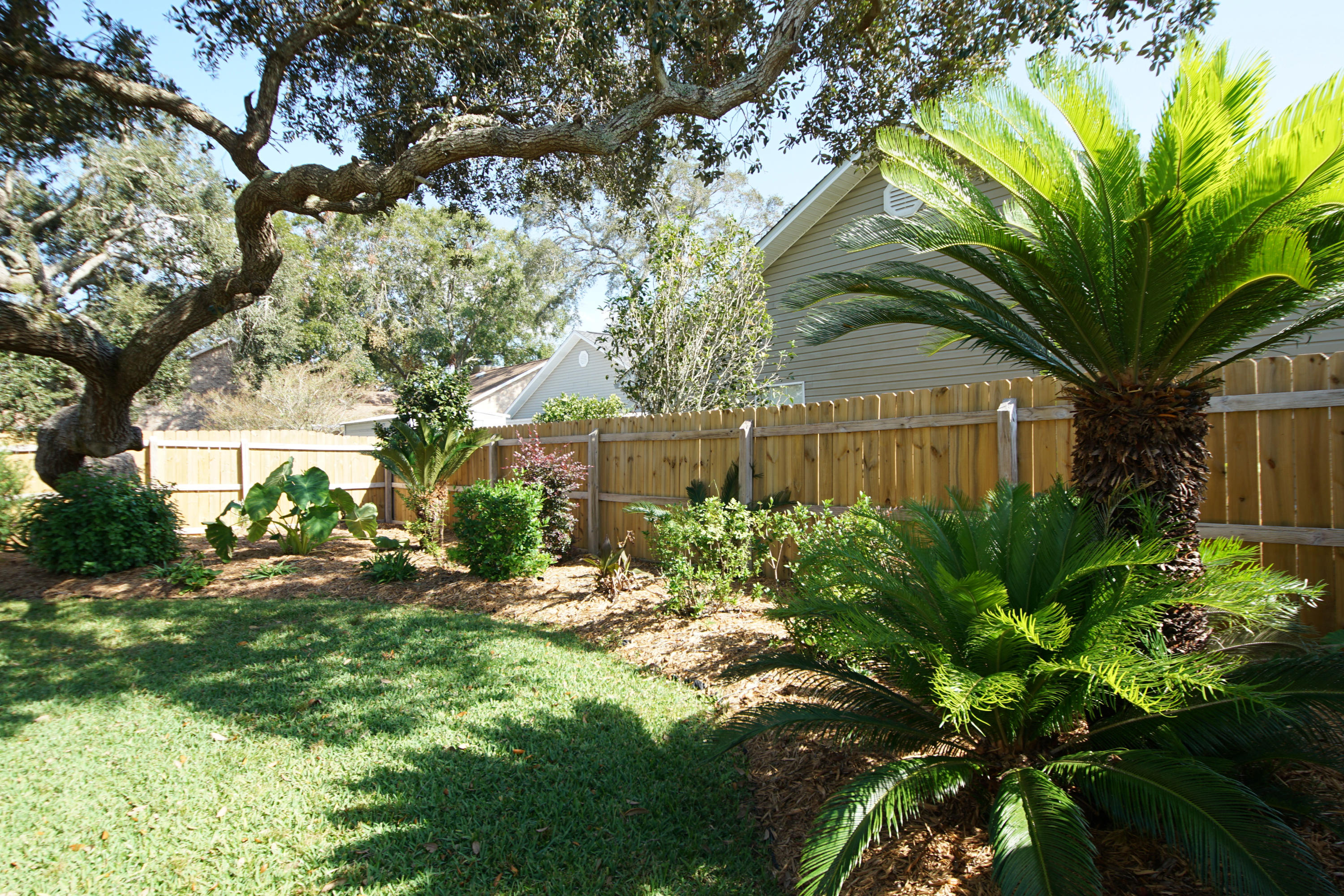 PALM HARBOR MARINA - Residential Lease