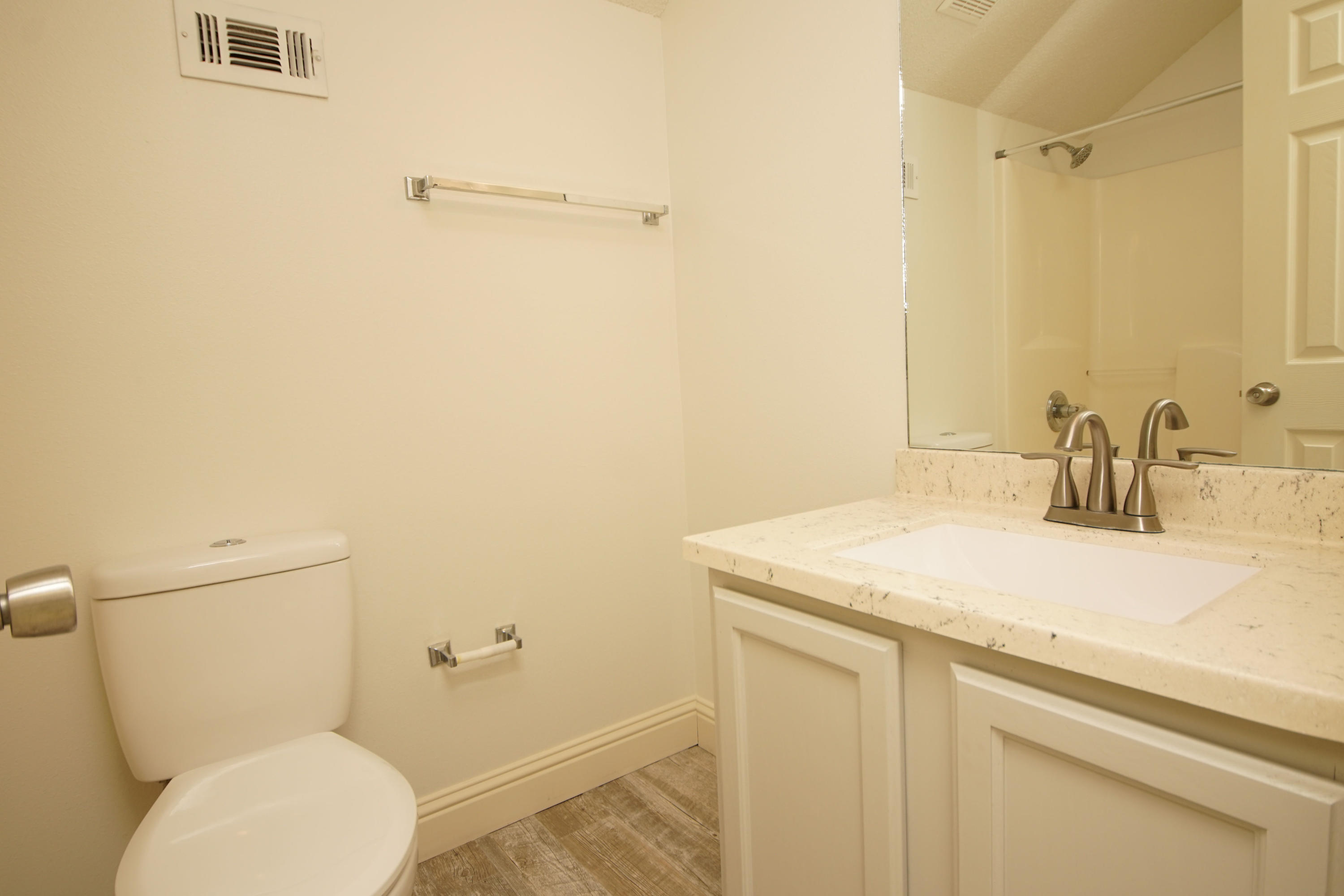 PALM HARBOR MARINA - Residential Lease