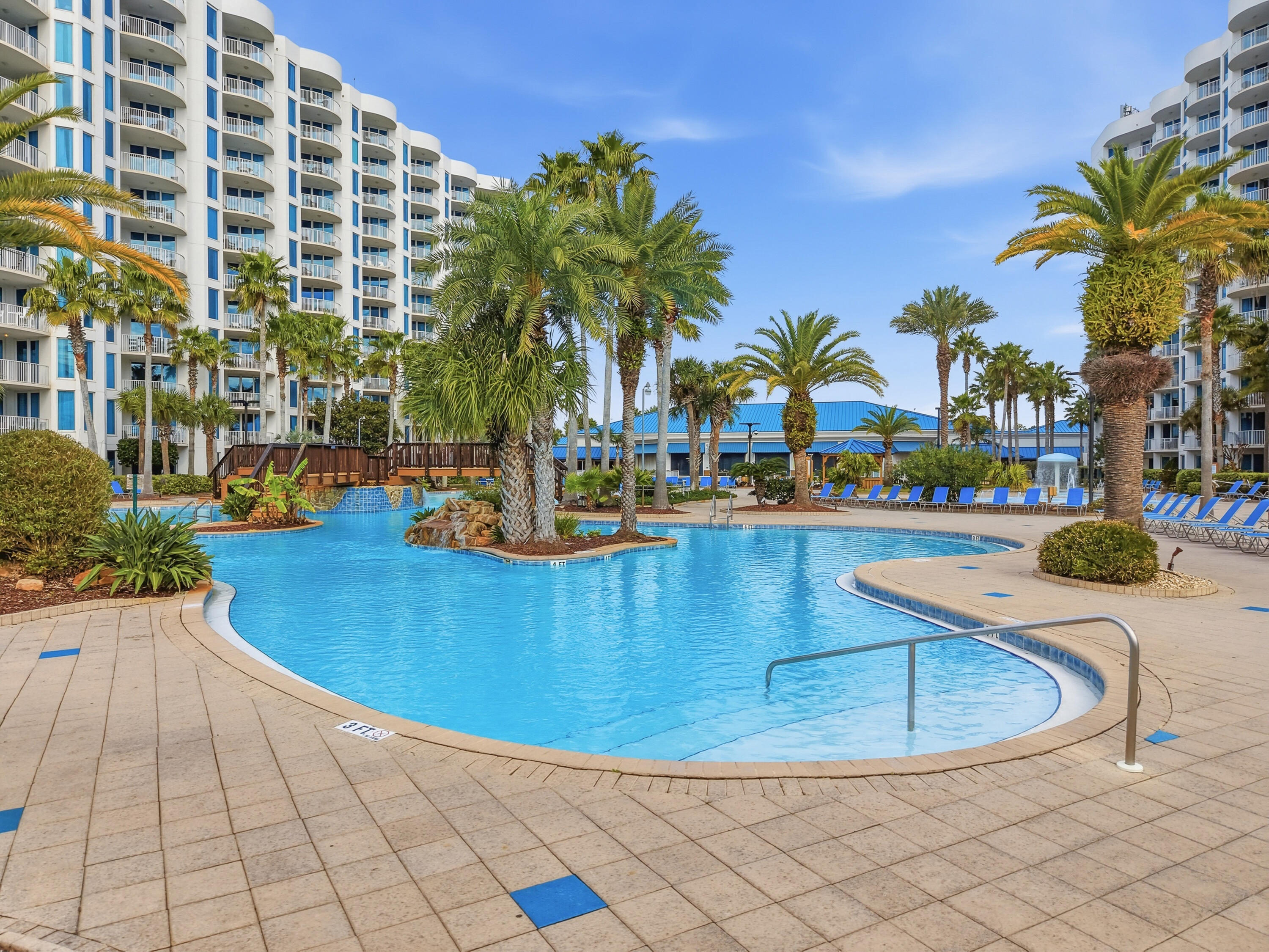 THE PALMS OF DESTIN - Residential