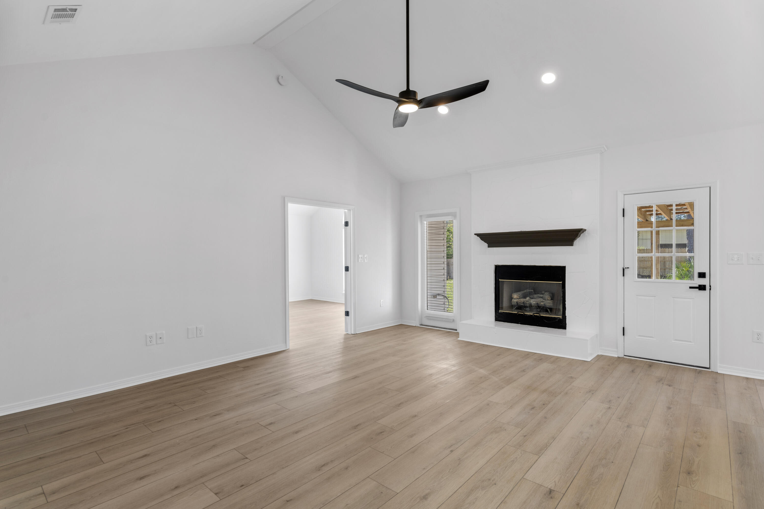 CANO ESTATES - Residential