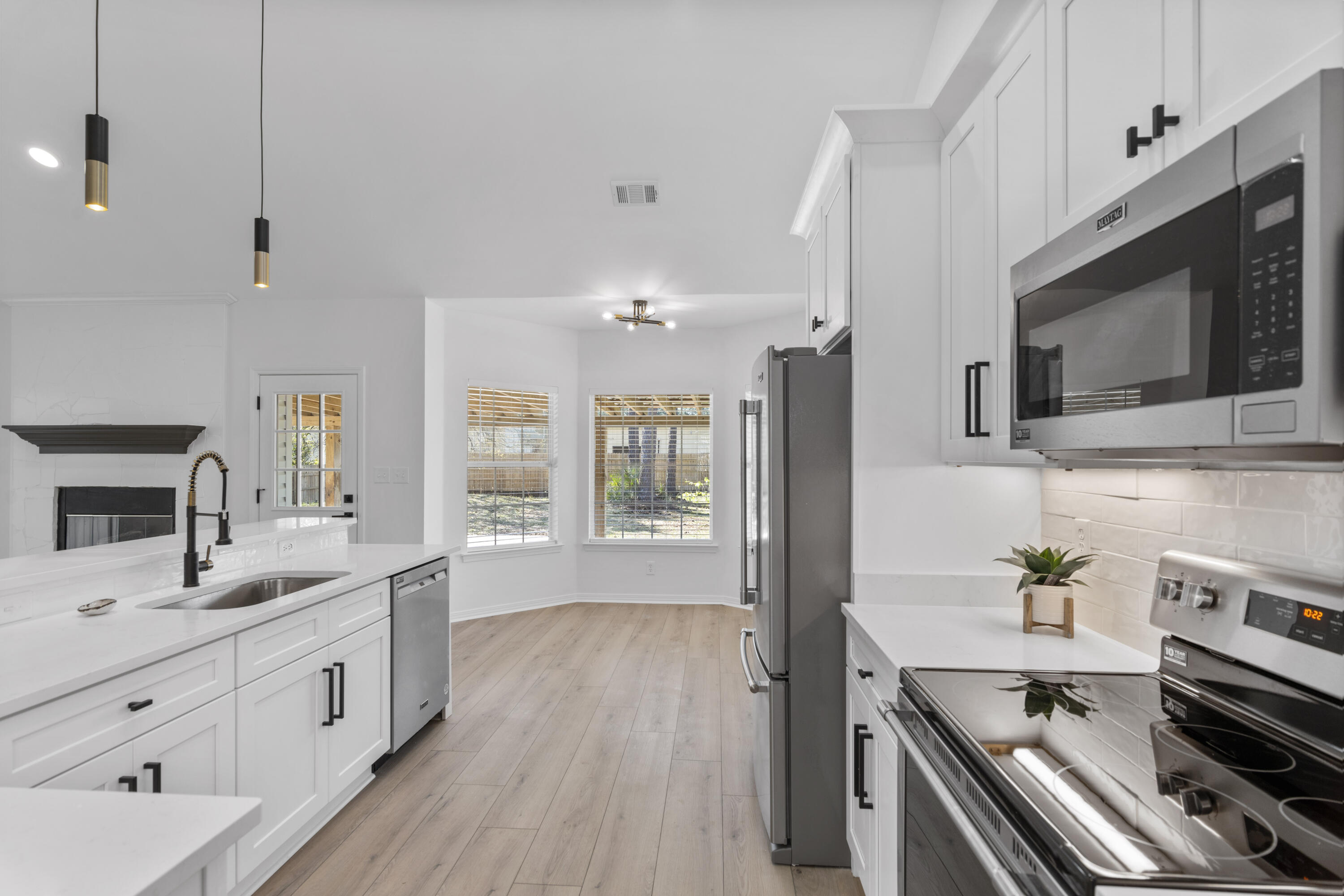 CANO ESTATES - Residential