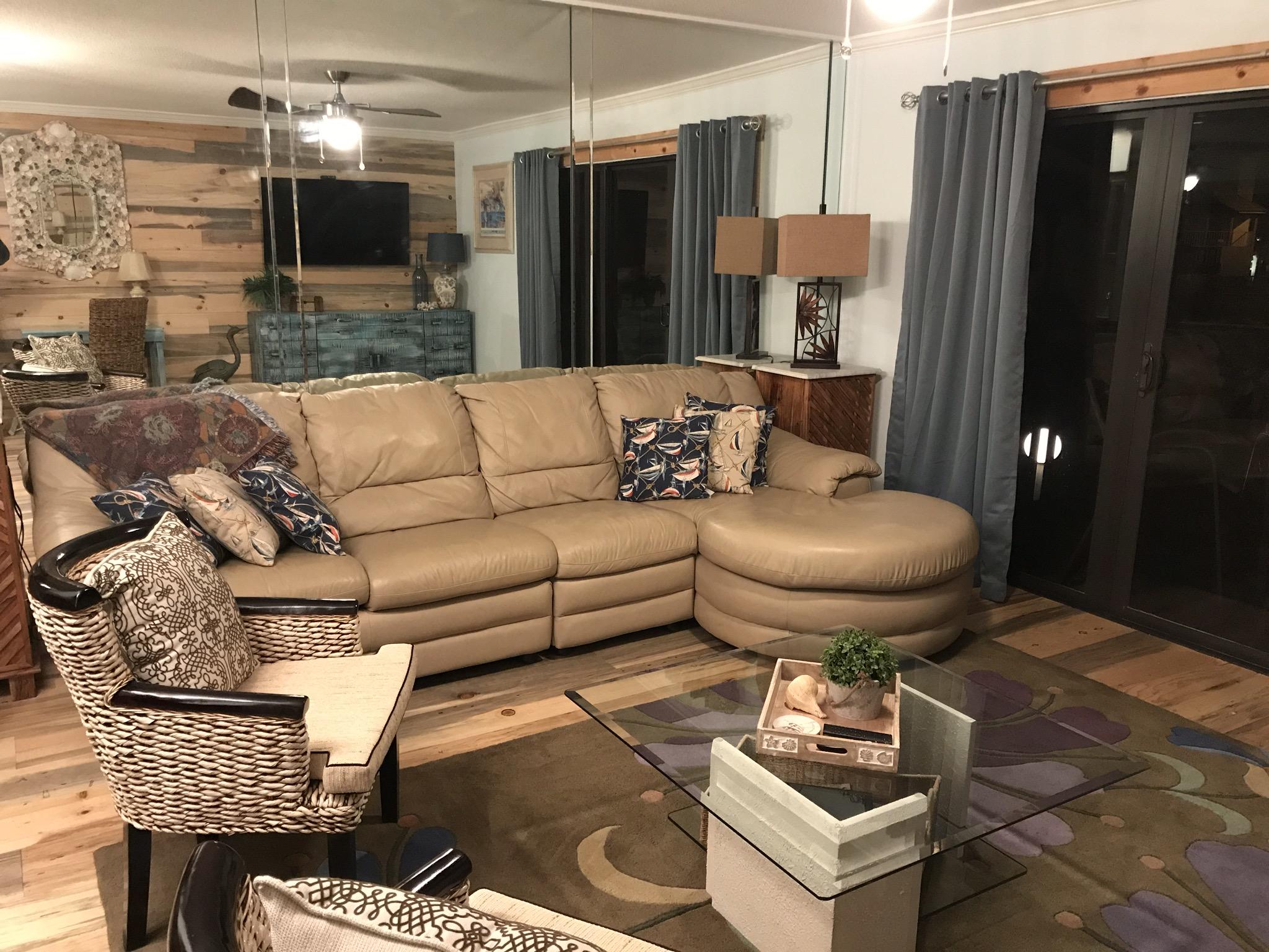 BLUE SURF T/H - Residential