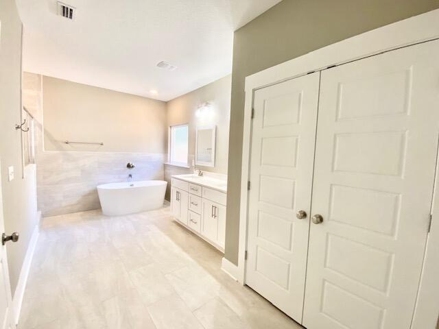 MH NICE & VALP - Residential Lease