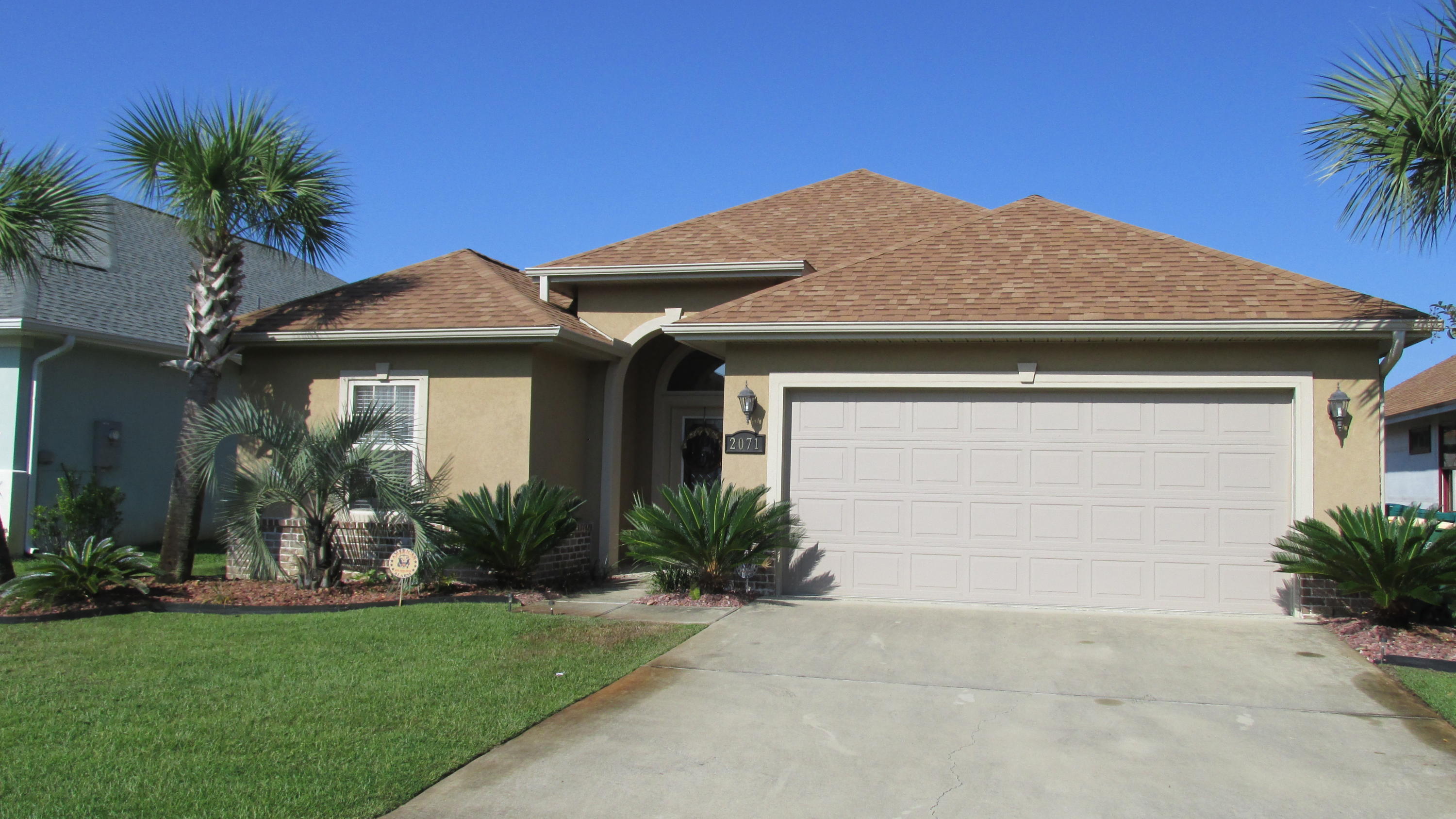 Immaculate 3BR/2BA home for rent in Navarre's peaceful neighborhood of Fountainview. The interior features an open floor plan with double trayed ceilings, a formal dining or sitting area, hardwood flooring, and neutral tones. The kitchen features stainless steel appliances, granite countertops, and tiled backsplash. The master suite features His and Her closets, dual vanity, garden tub, and a separate glass shower. Enjoy time relaxing or entertaining on the private covered patio. This home is pet negotiable, dogs under 25 lbs. Sorry, no cats allowed. Call today to schedule a showing!