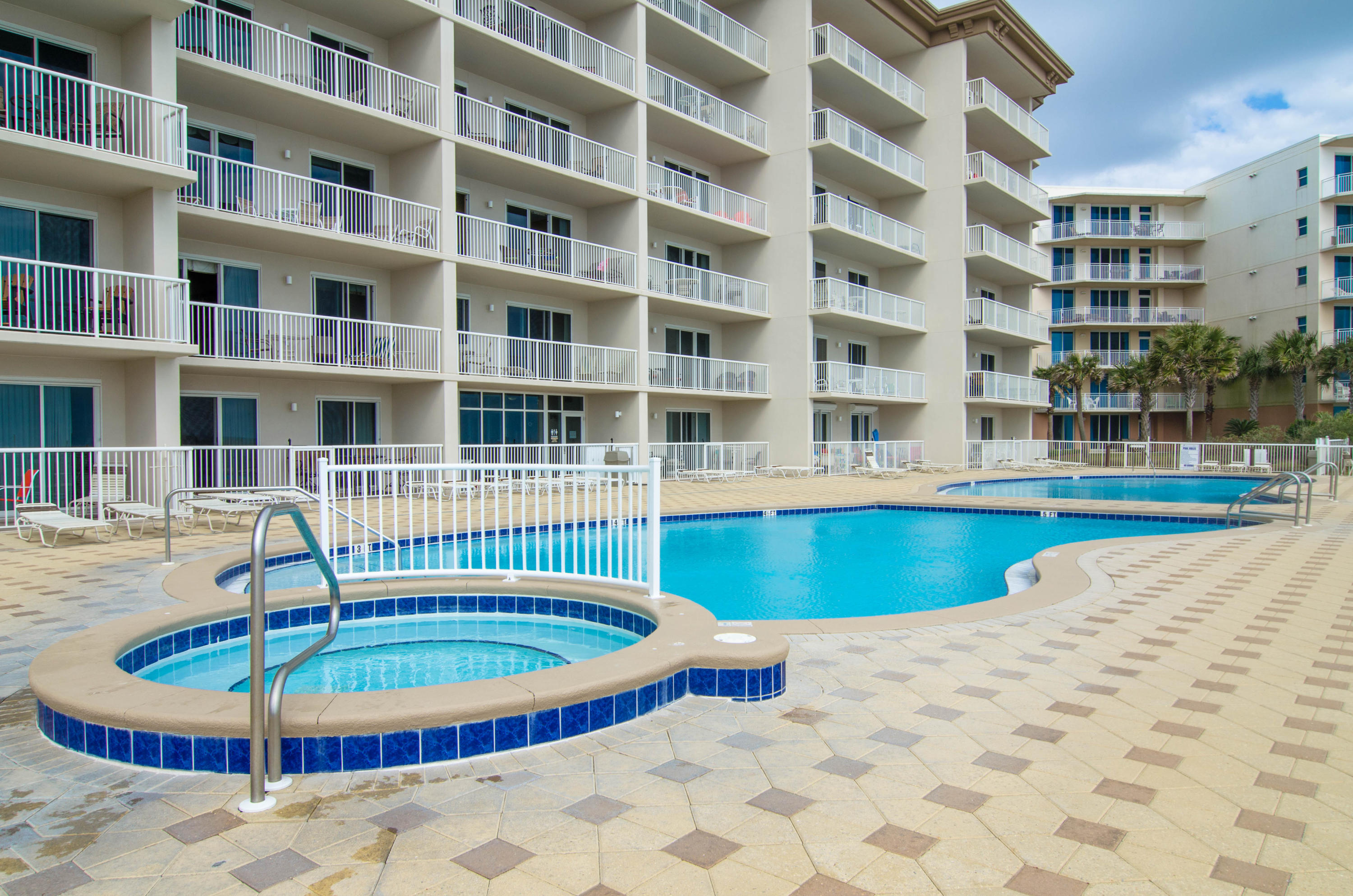 SUMMER PLACE - Residential