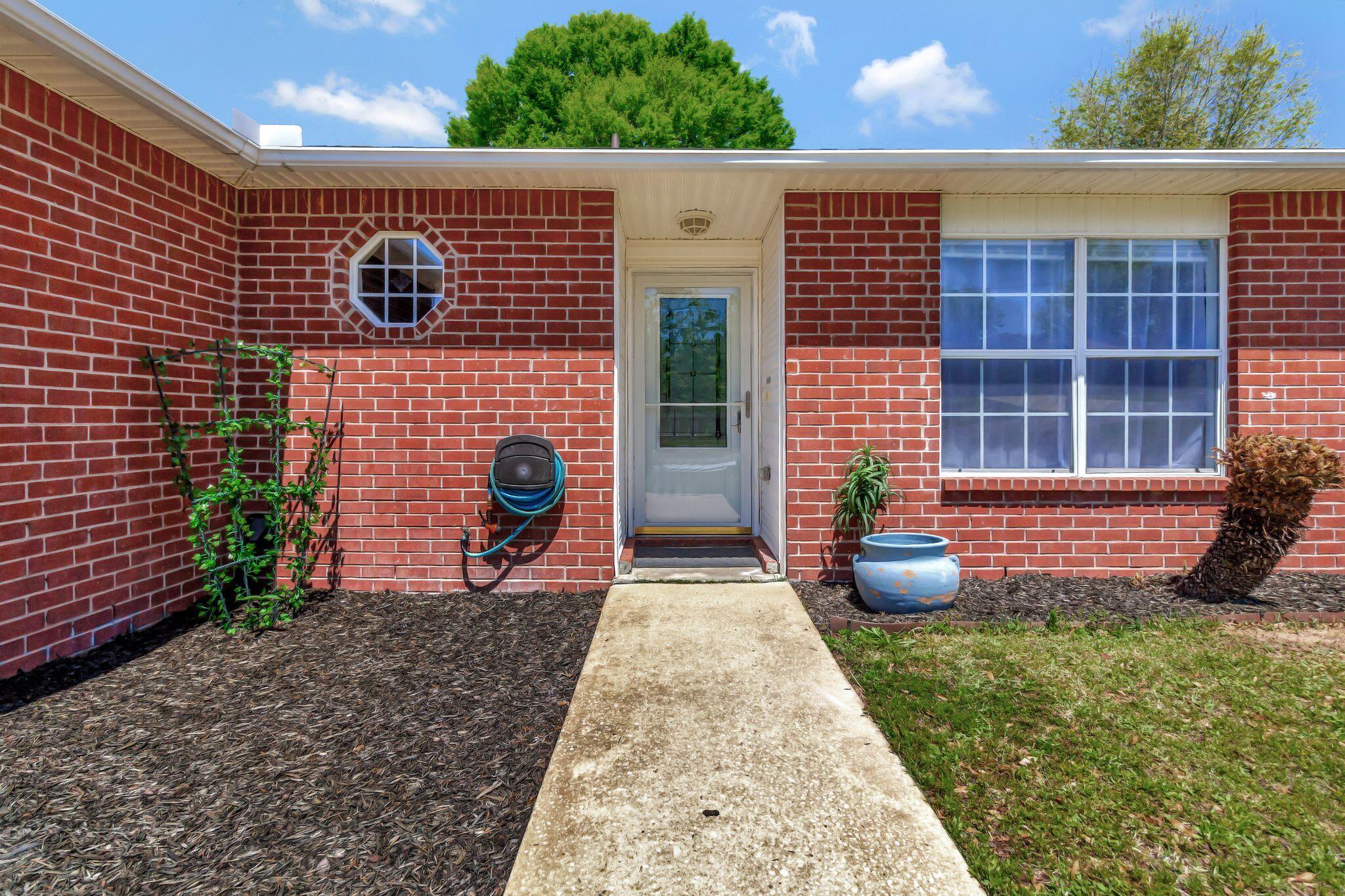COUNTRYVIEW ESTATES - Residential Lease