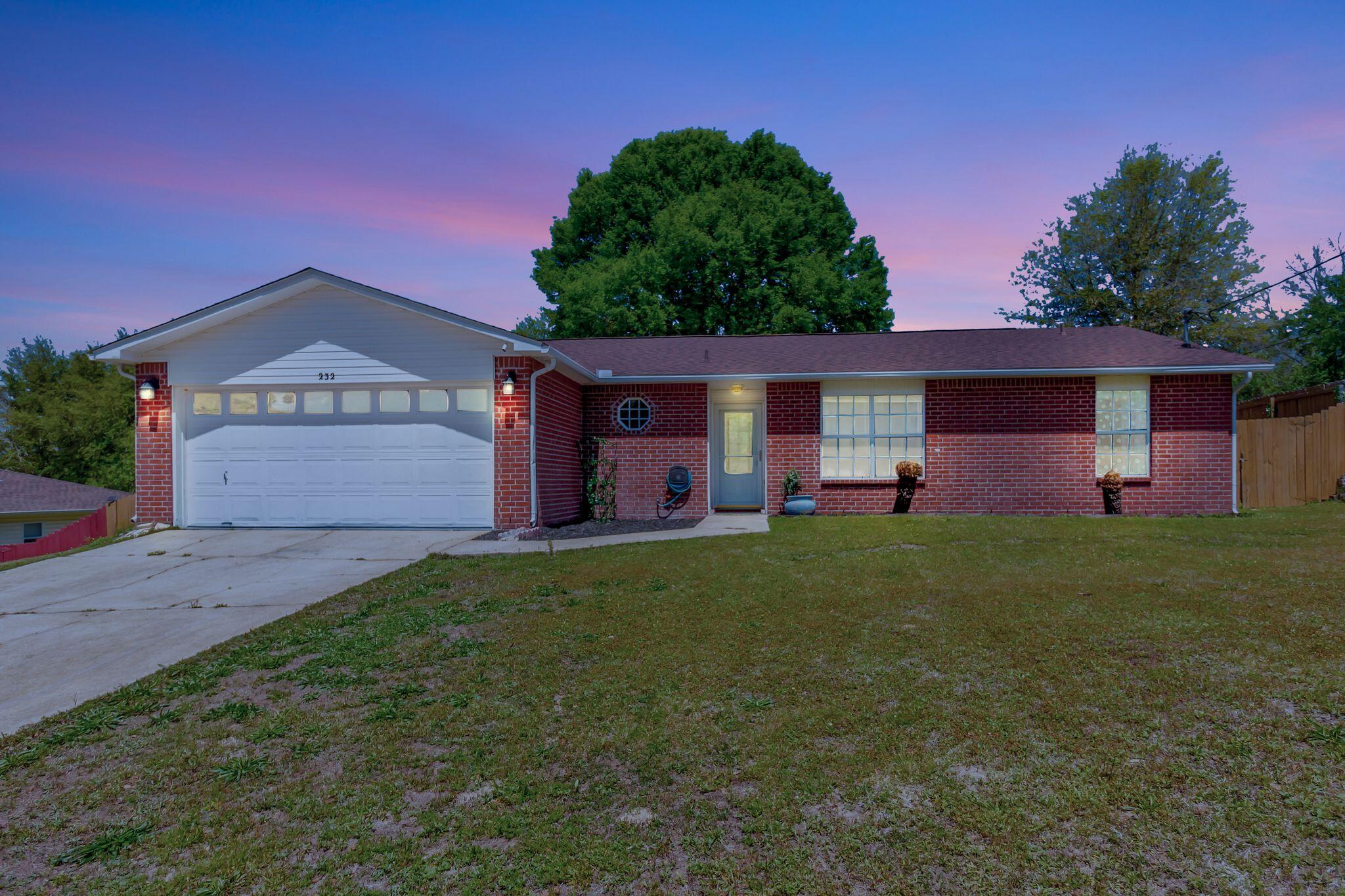 COUNTRYVIEW ESTATES - Residential Lease