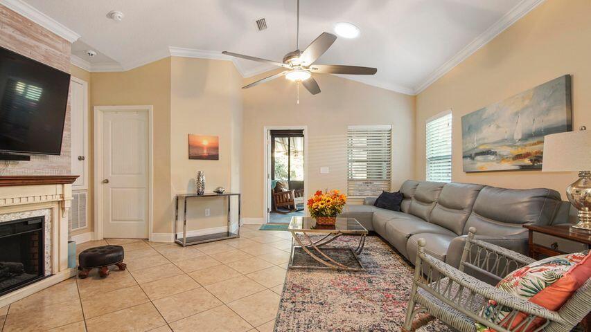 Hammock Bay - Residential Lease