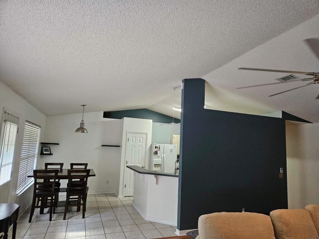 STEEPLECHASE PH II - Residential Lease