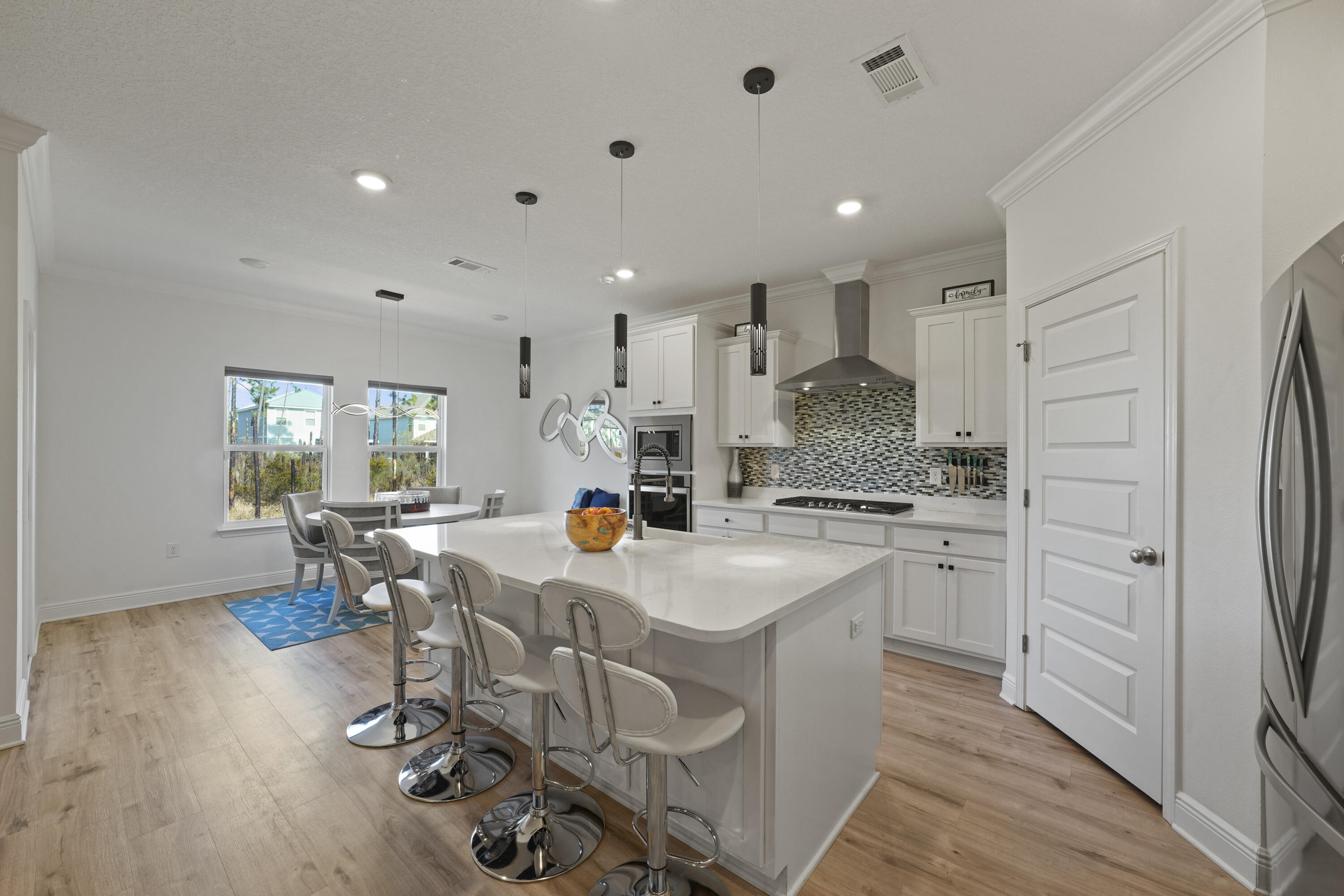 LAKEVIEW S/D - Residential
