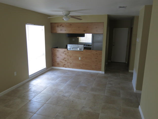 SUNSET STRIP - Residential Lease