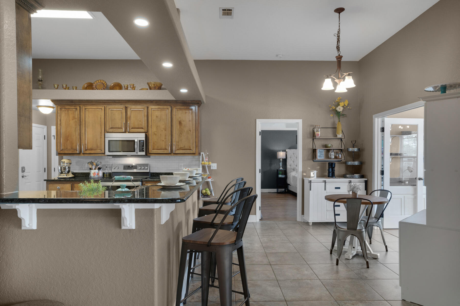 CARDINAL ESTATES - Residential