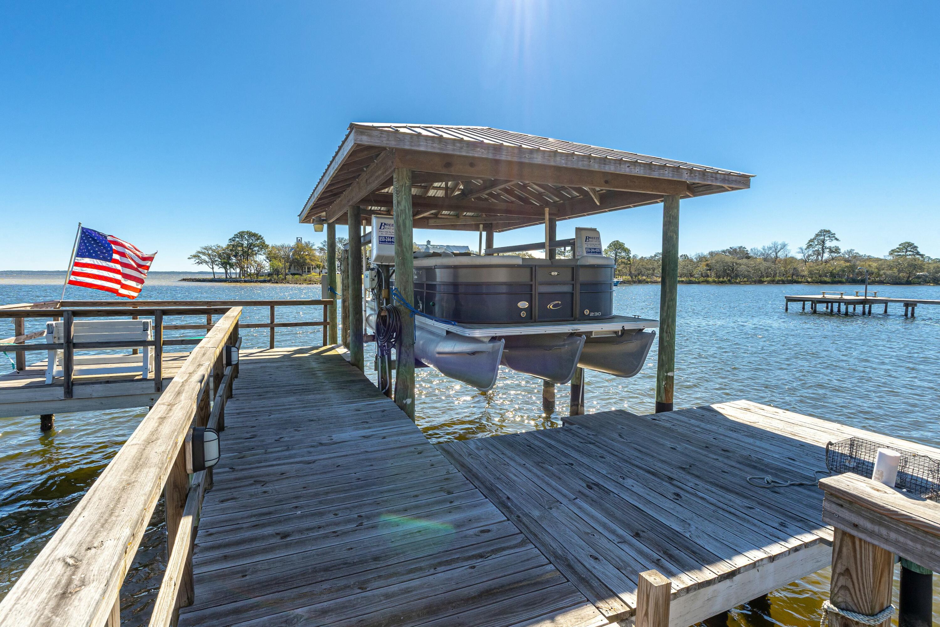 FISCHERS LANDING - Residential