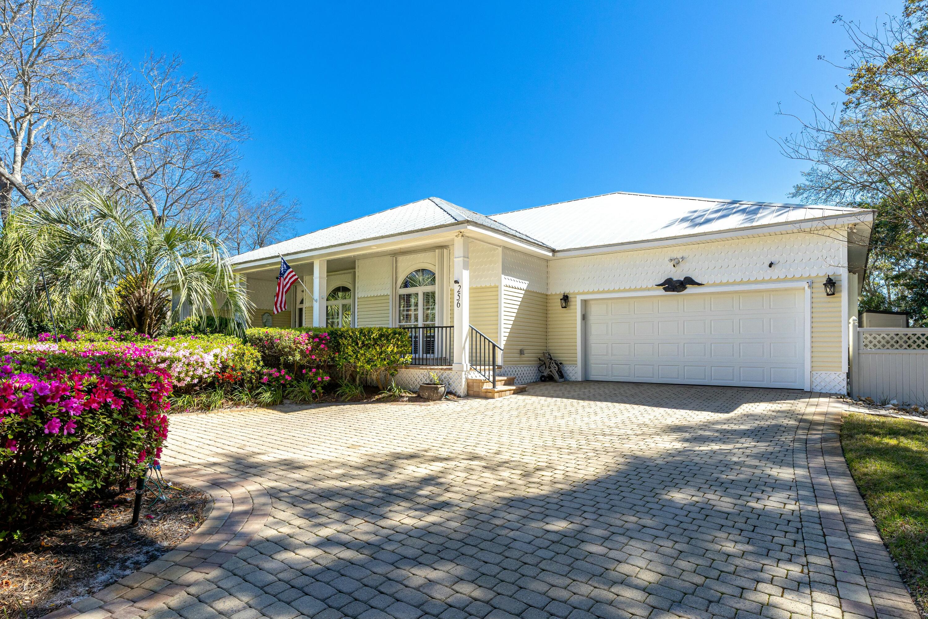 FISCHERS LANDING - Residential