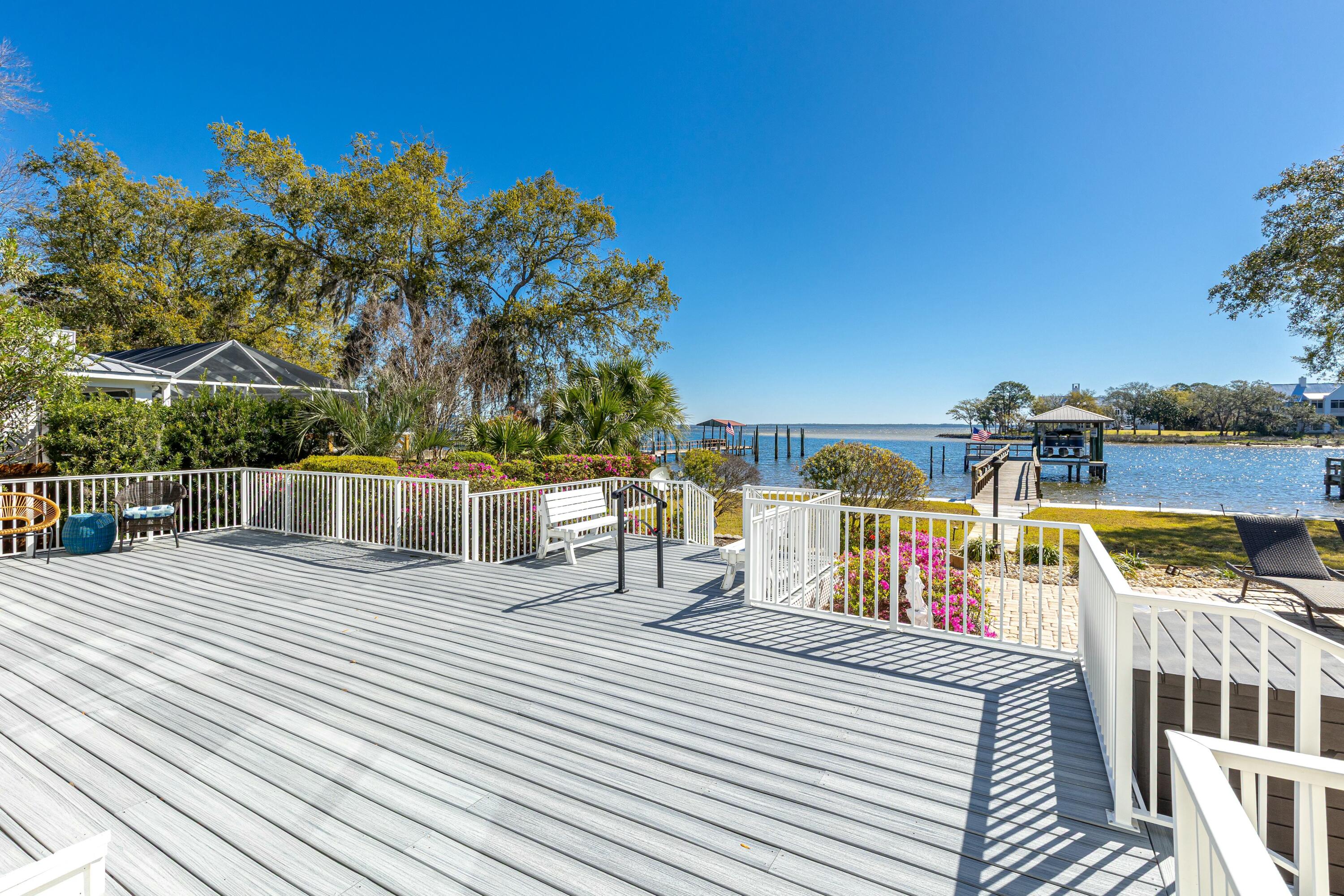 FISCHERS LANDING - Residential
