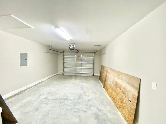OAKWOOD HILLS UNIT 3 - Residential Lease