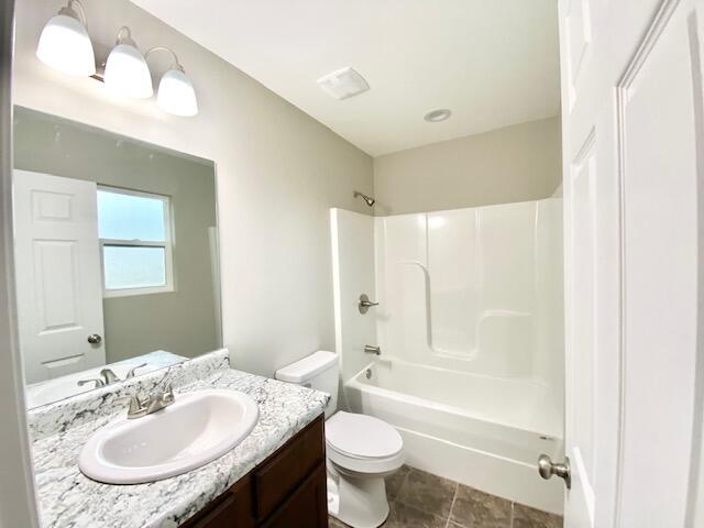 OAKWOOD HILLS UNIT 3 - Residential Lease