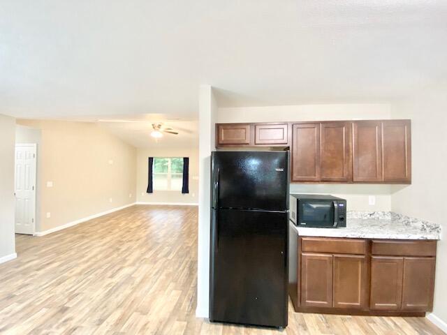 OAKWOOD HILLS UNIT 3 - Residential Lease