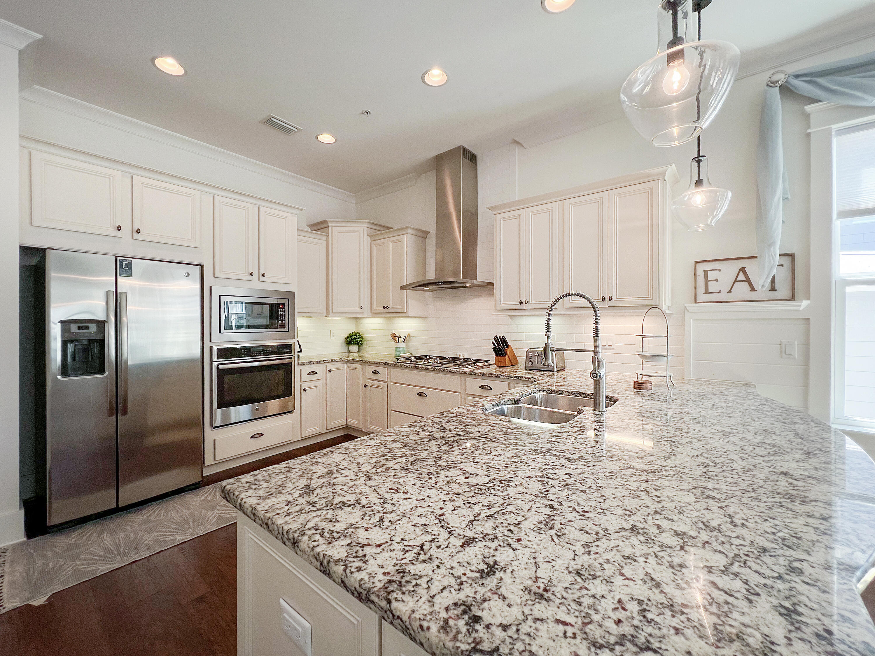 HIGHLAND PARKS - Residential