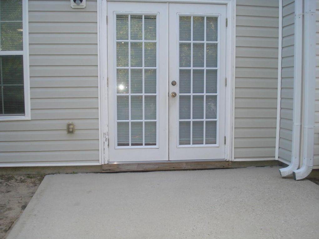 ROLLING PINES - Residential Lease