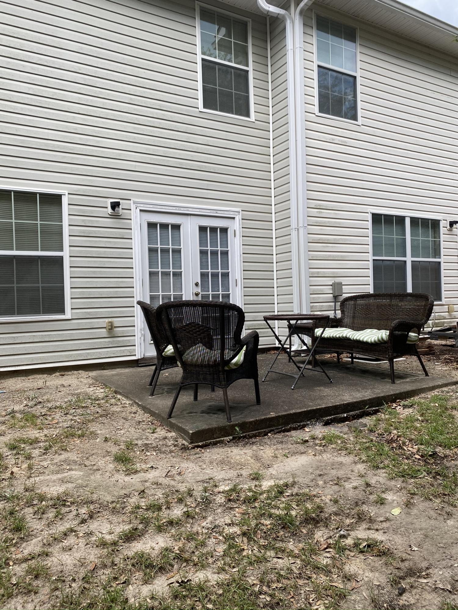 ROLLING PINES - Residential Lease