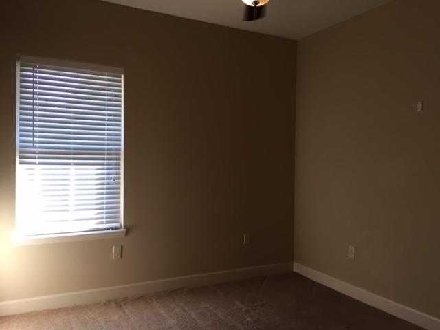 ARBOR LAKE PHASE II - Residential Lease