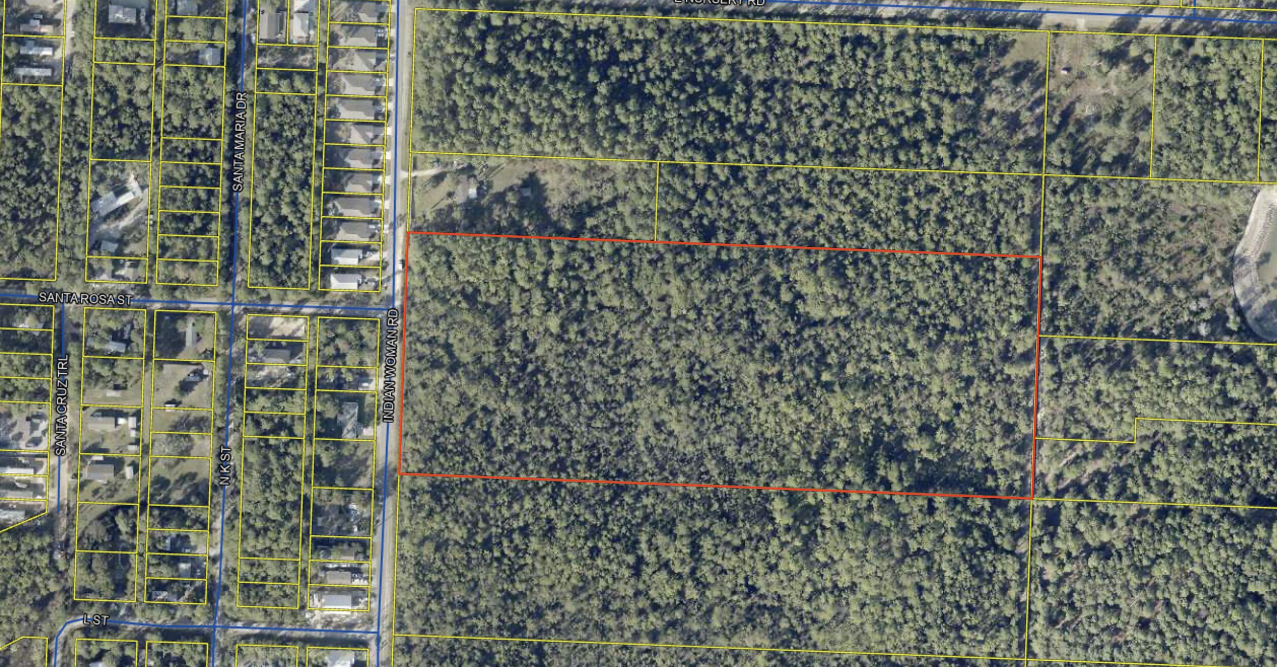 This 15-acre parcel is located in Santa Rosa Beach in South Walton County, Florida and is designated Conservation Residential per the Walton County Land Use Map. Ideally positioned with convenient access to dining, entertainment, and shopping throughout Panama City, Freeport, DeFuniak Springs, Destin, Niceville, Scenic 30A, and the white-sand beaches of the Emerald Coast.
With its central location and residential future land use, this property presents an excellent opportunity for future residential development or investment in one of Northwest Florida's most desirable and rapidly growing areas.