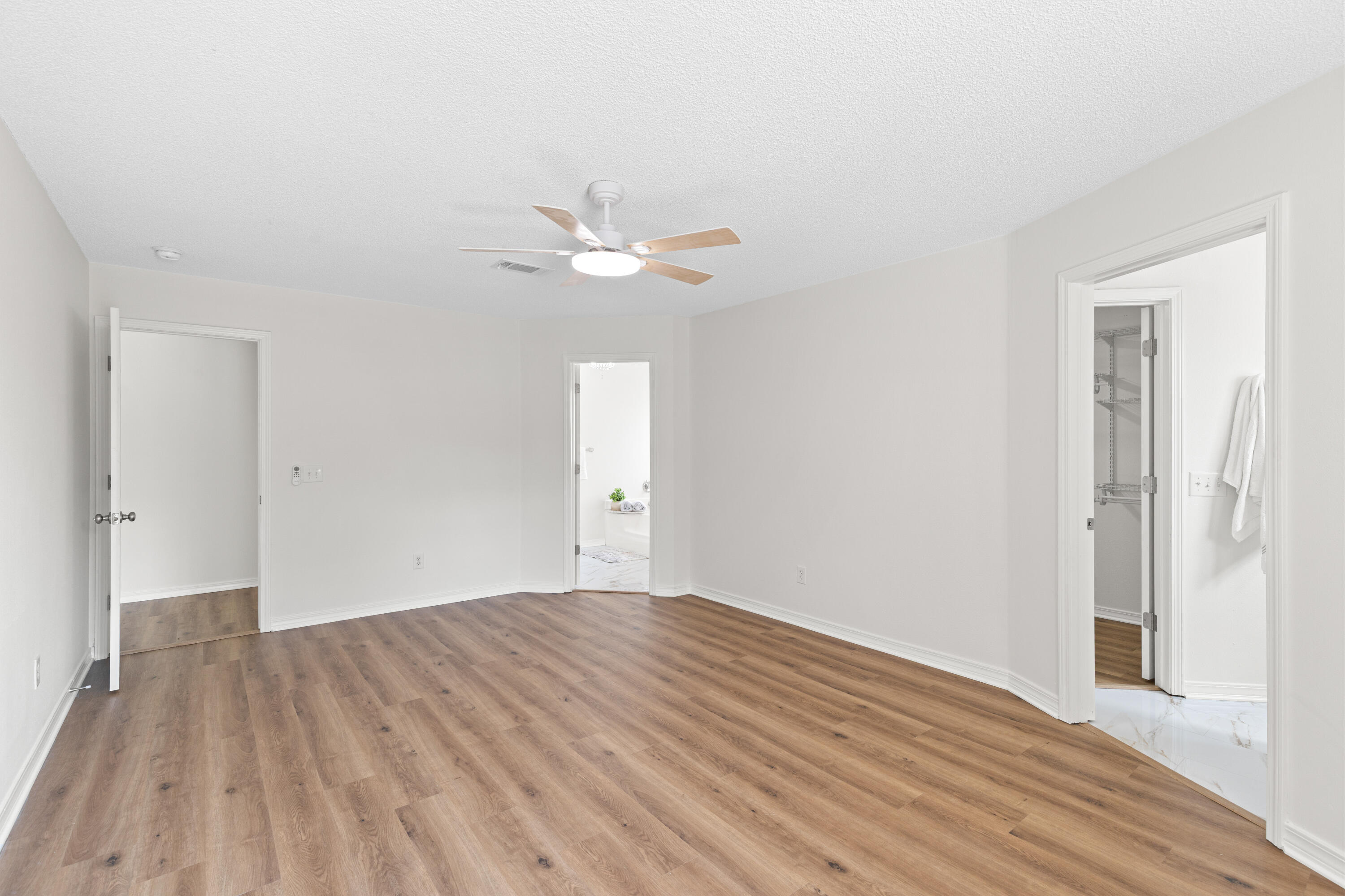 HOLLEY BY THE SEA - Residential