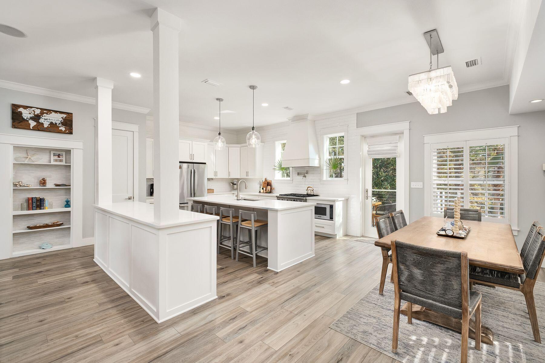 LAKEWOOD POINTE ESTATES - Residential