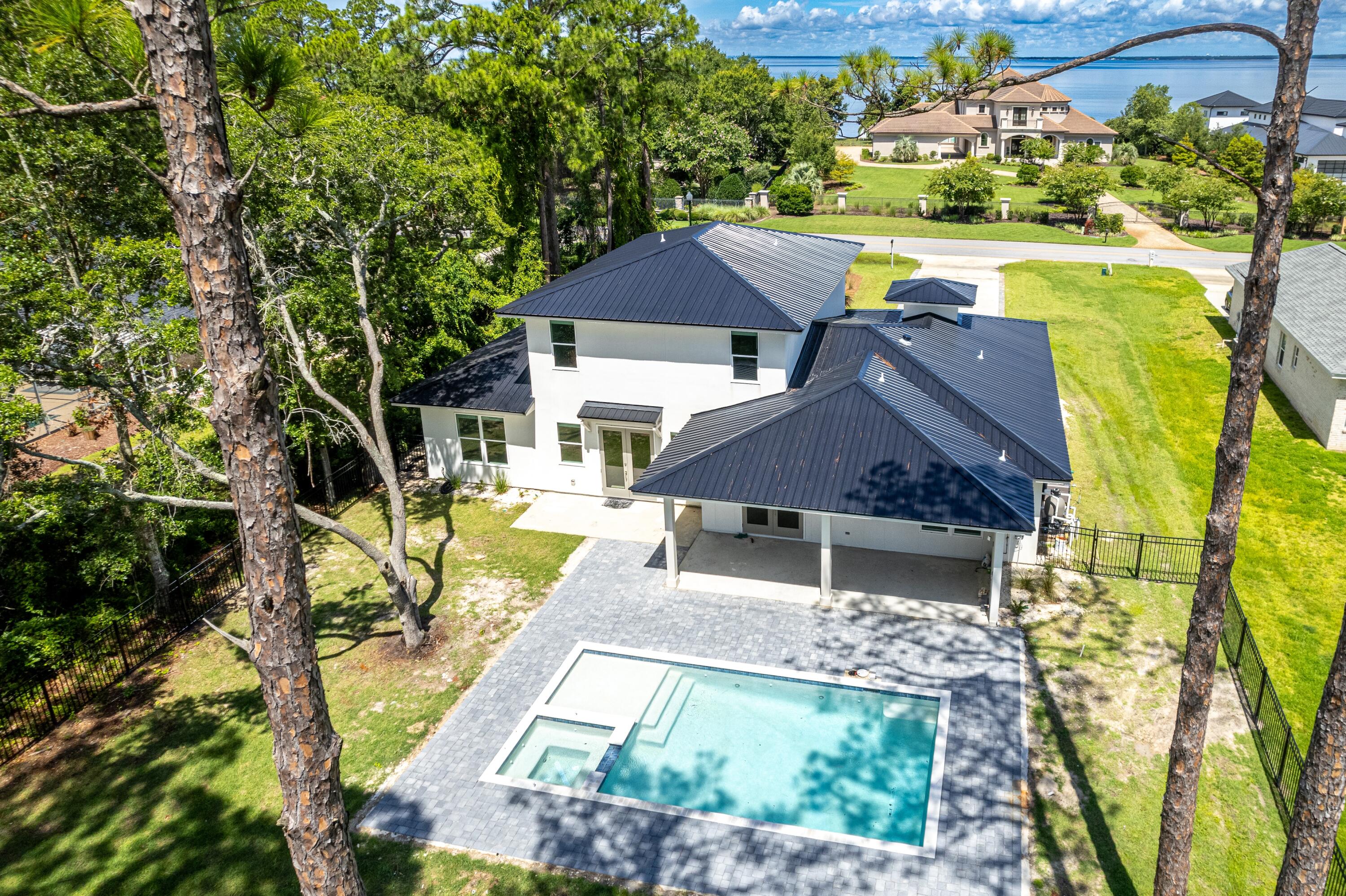 DRIFTWOOD ESTATES - Residential