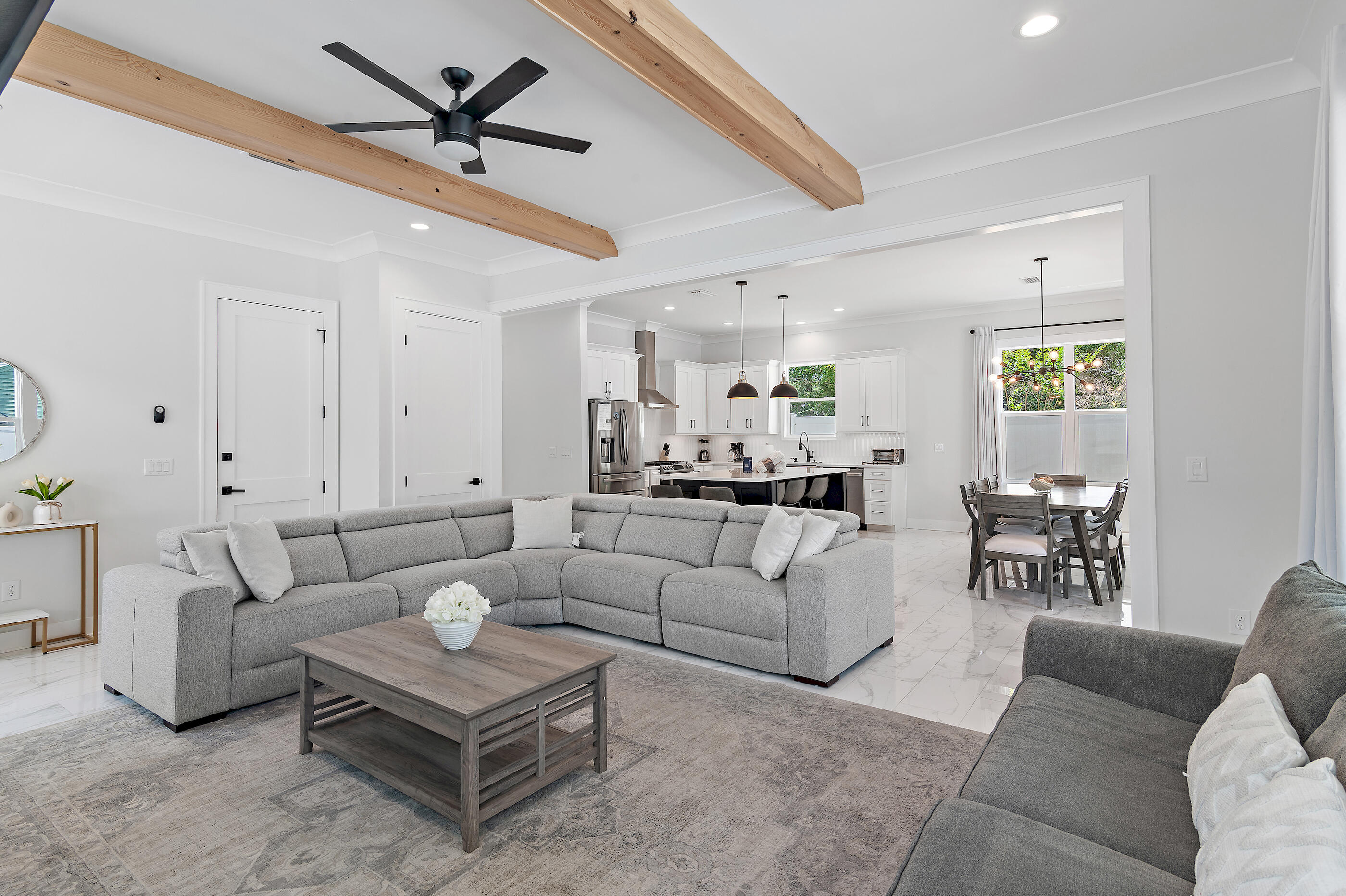 GULF SHORE MANOR - Residential
