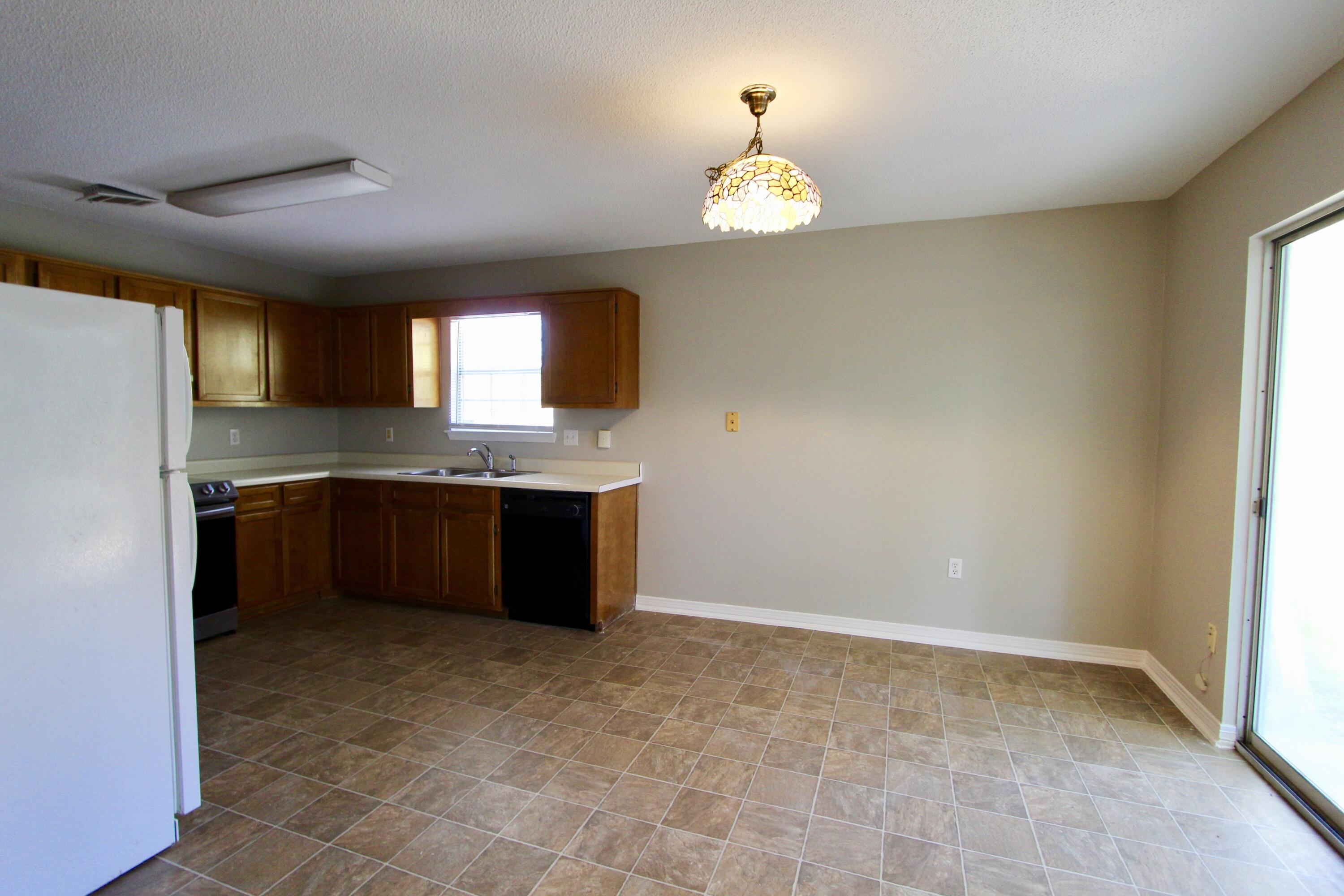 SOUTHVIEW ESTATES PH 2 - Residential Lease