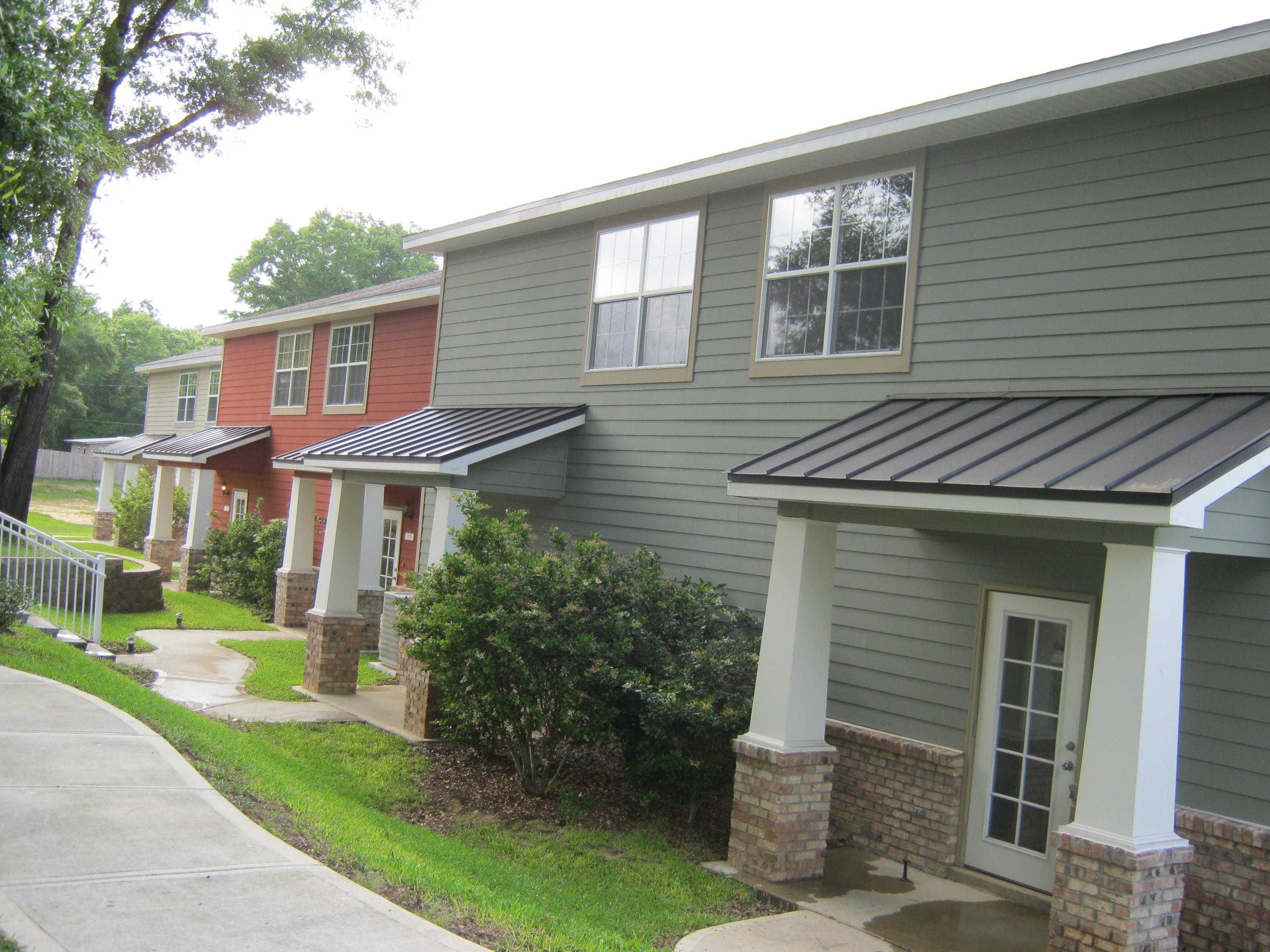 ARBOR LAKE PHASE 1 - Residential Lease