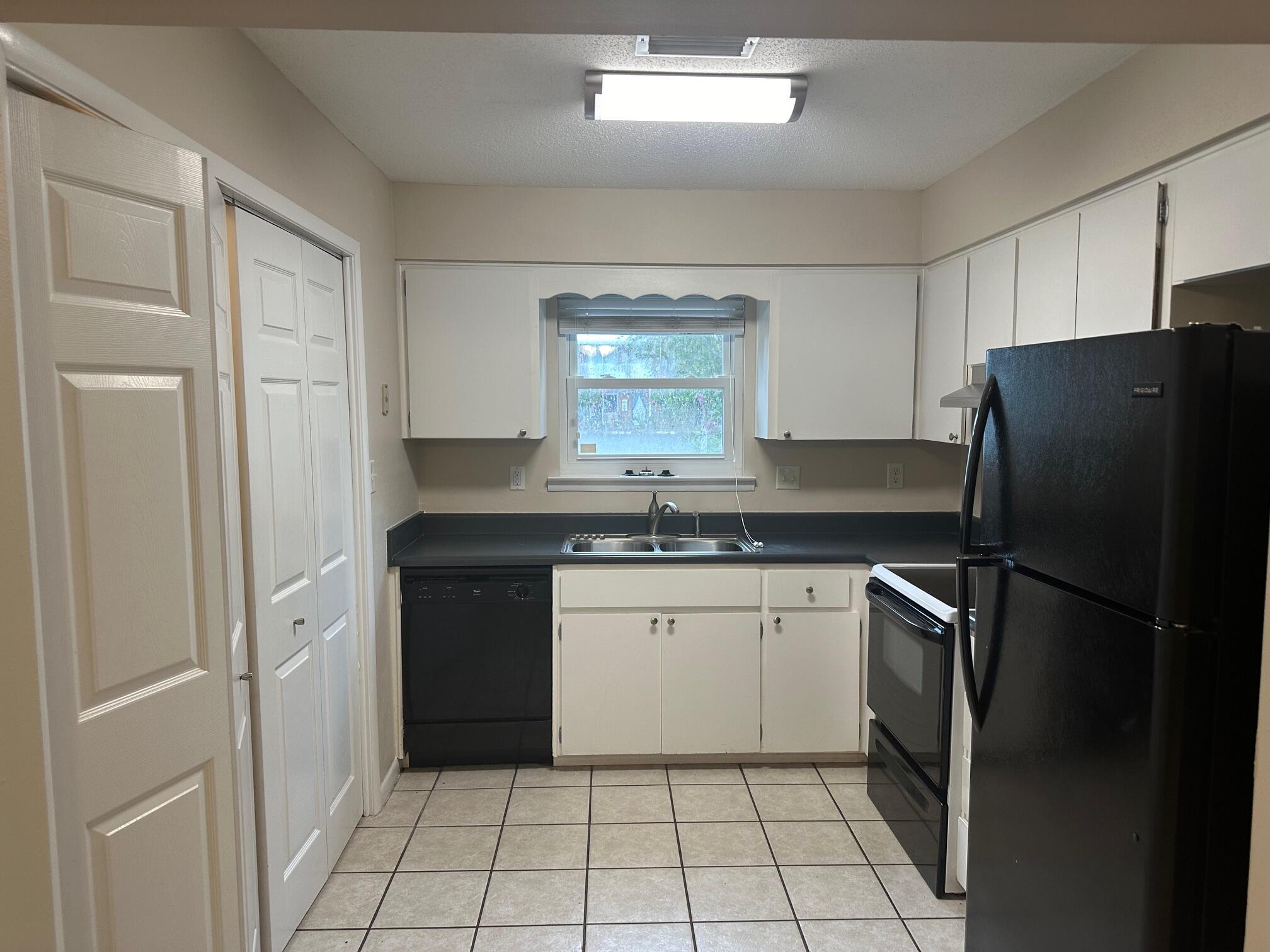 PARKWOO TERRACE S/D LOT 12 - Residential Lease