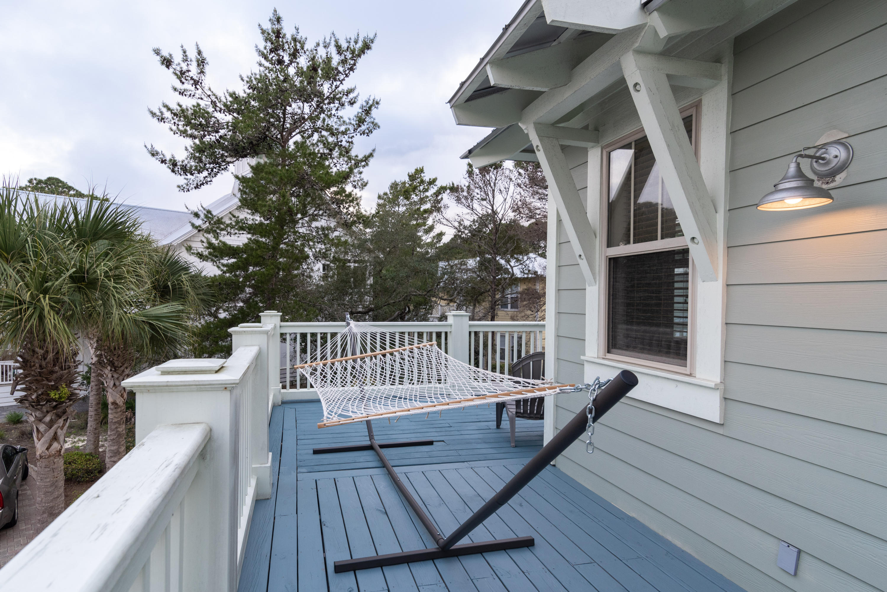 COTTAGES AT EASTERN LAKE - Residential