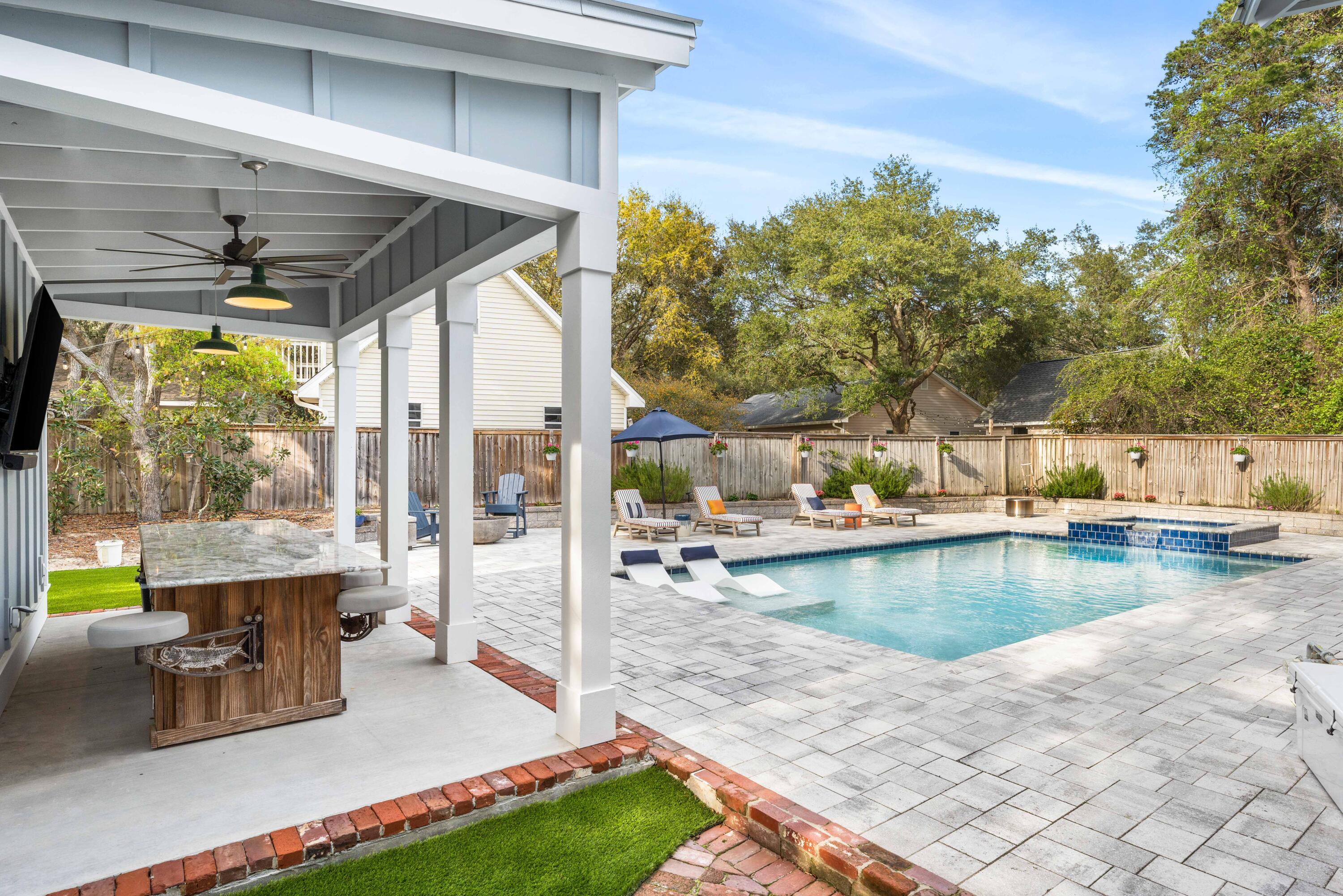 BEACH HIGHLANDS - Residential