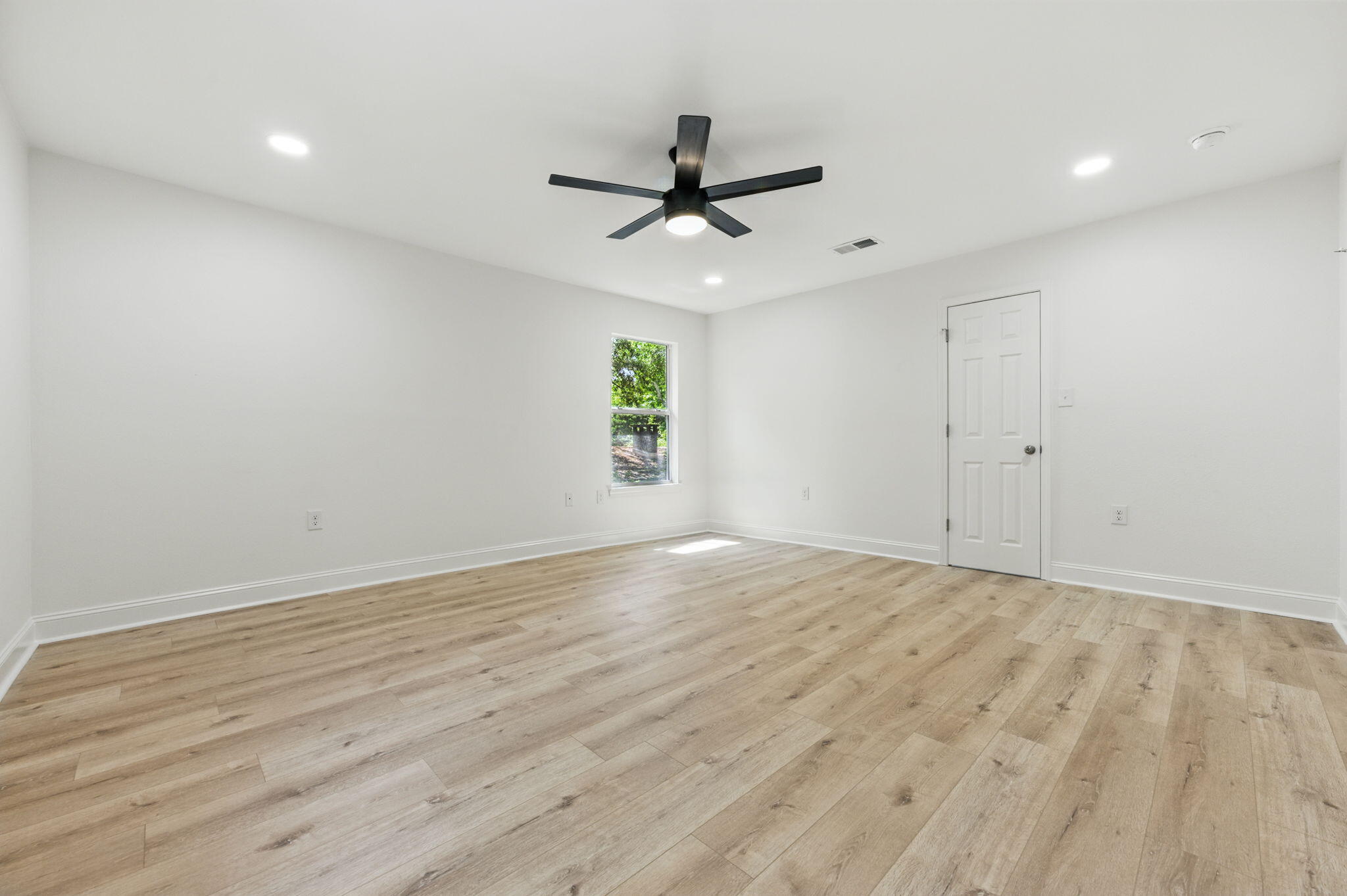 CHELSEA WOODS - Residential