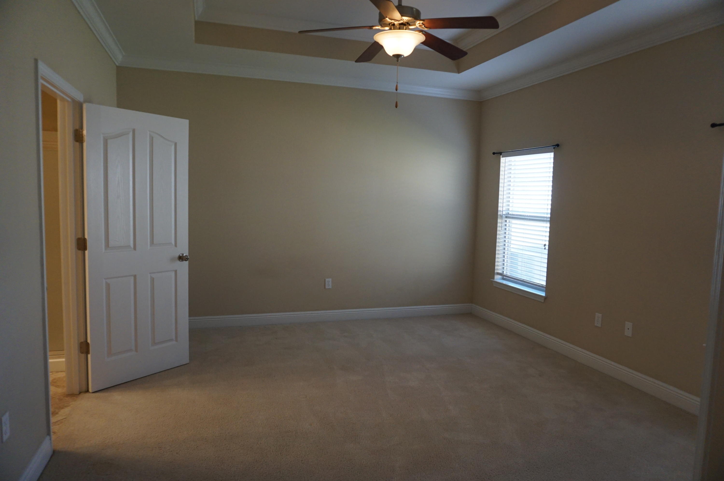 ROLLING RIDGE - Residential Lease