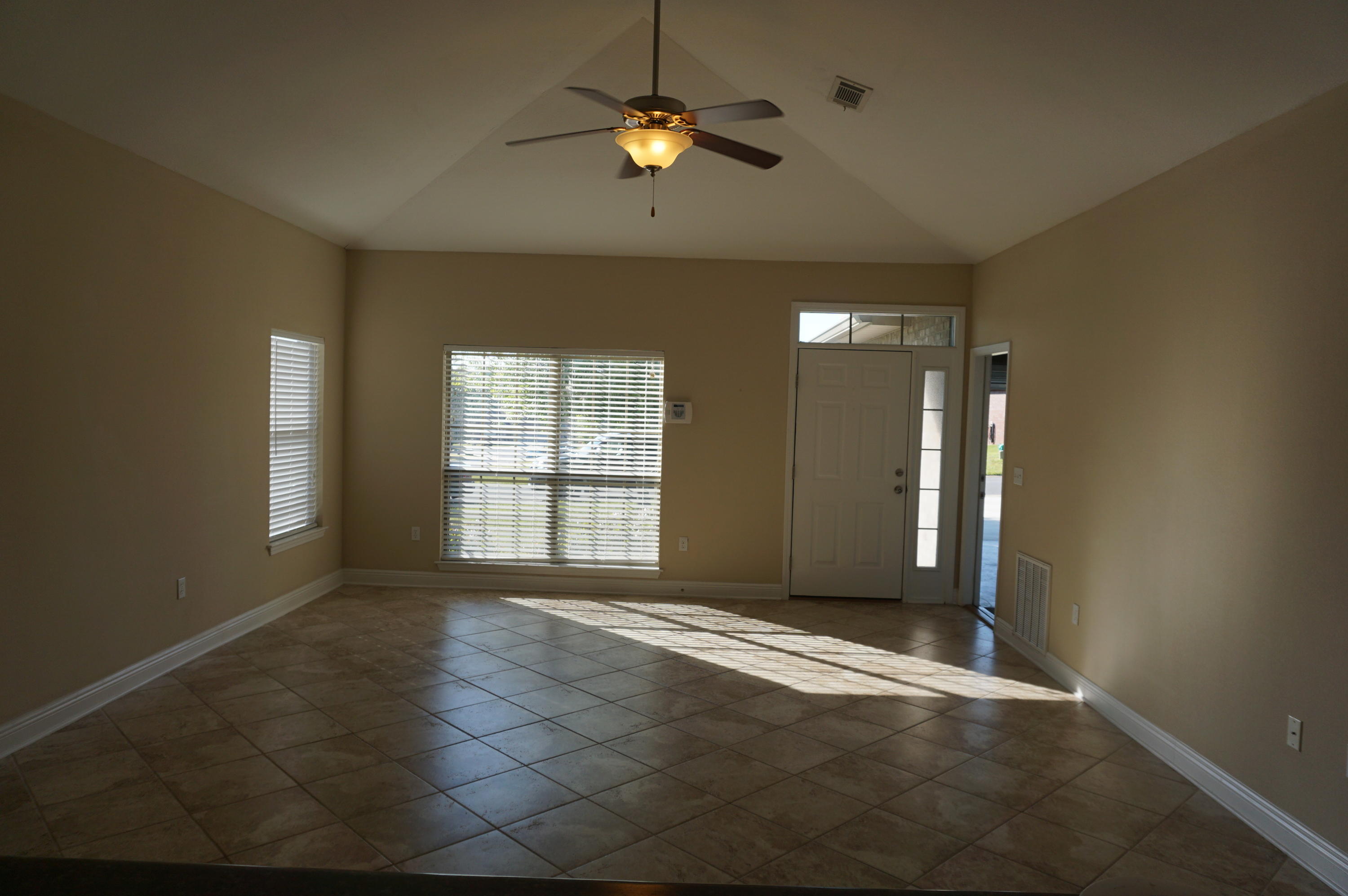 ROLLING RIDGE - Residential Lease