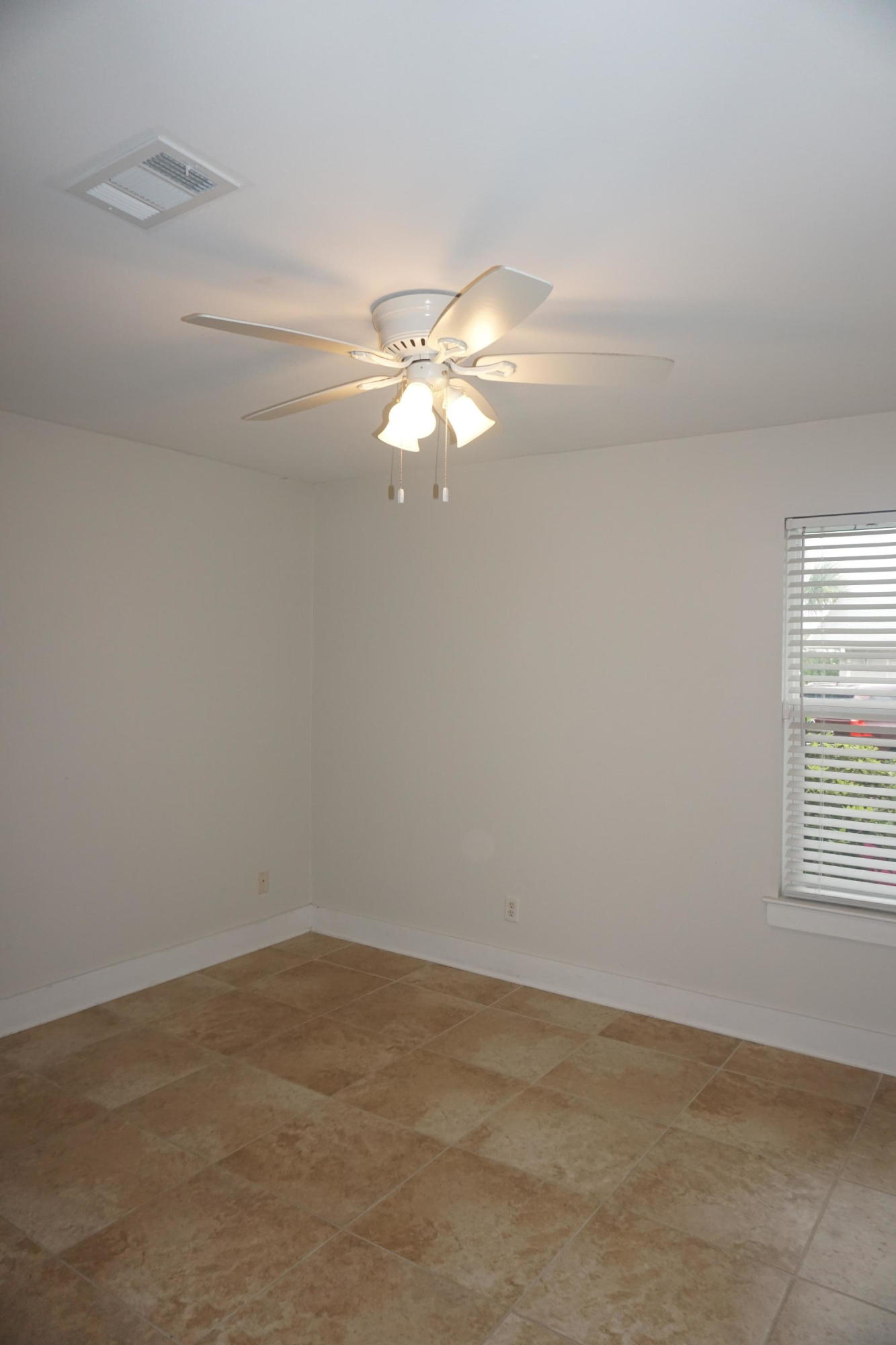 SANTA ROSA SHORES - Residential Lease