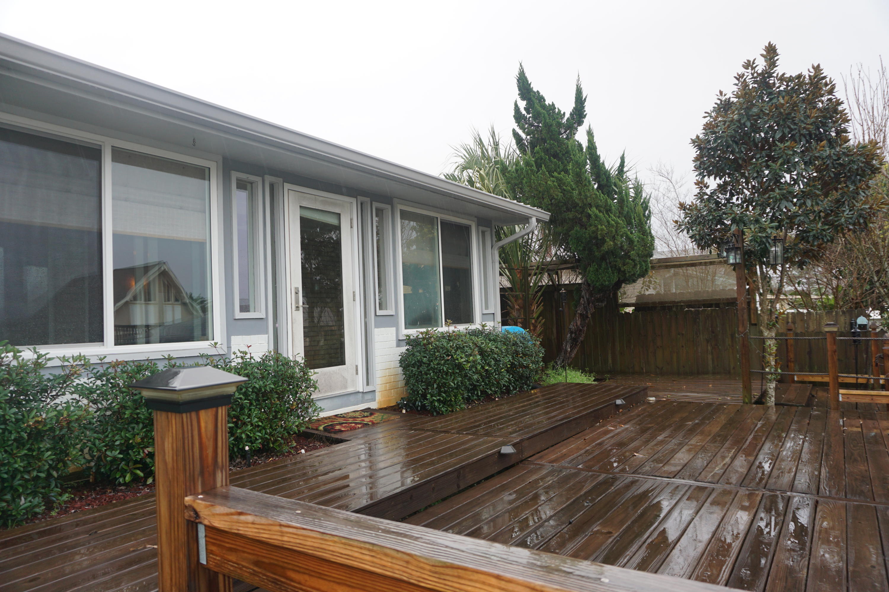 SANTA ROSA SHORES - Residential Lease