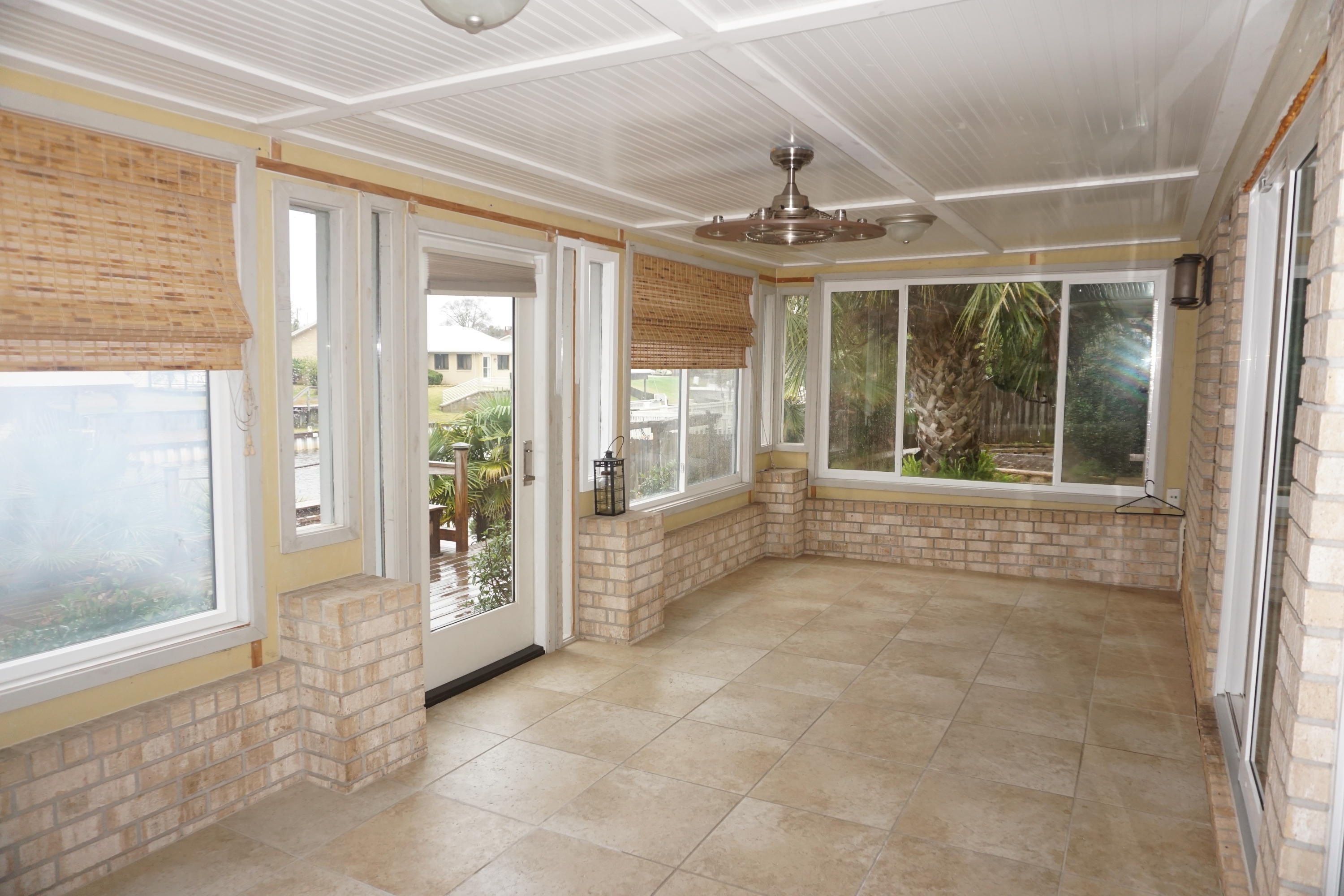 SANTA ROSA SHORES - Residential Lease